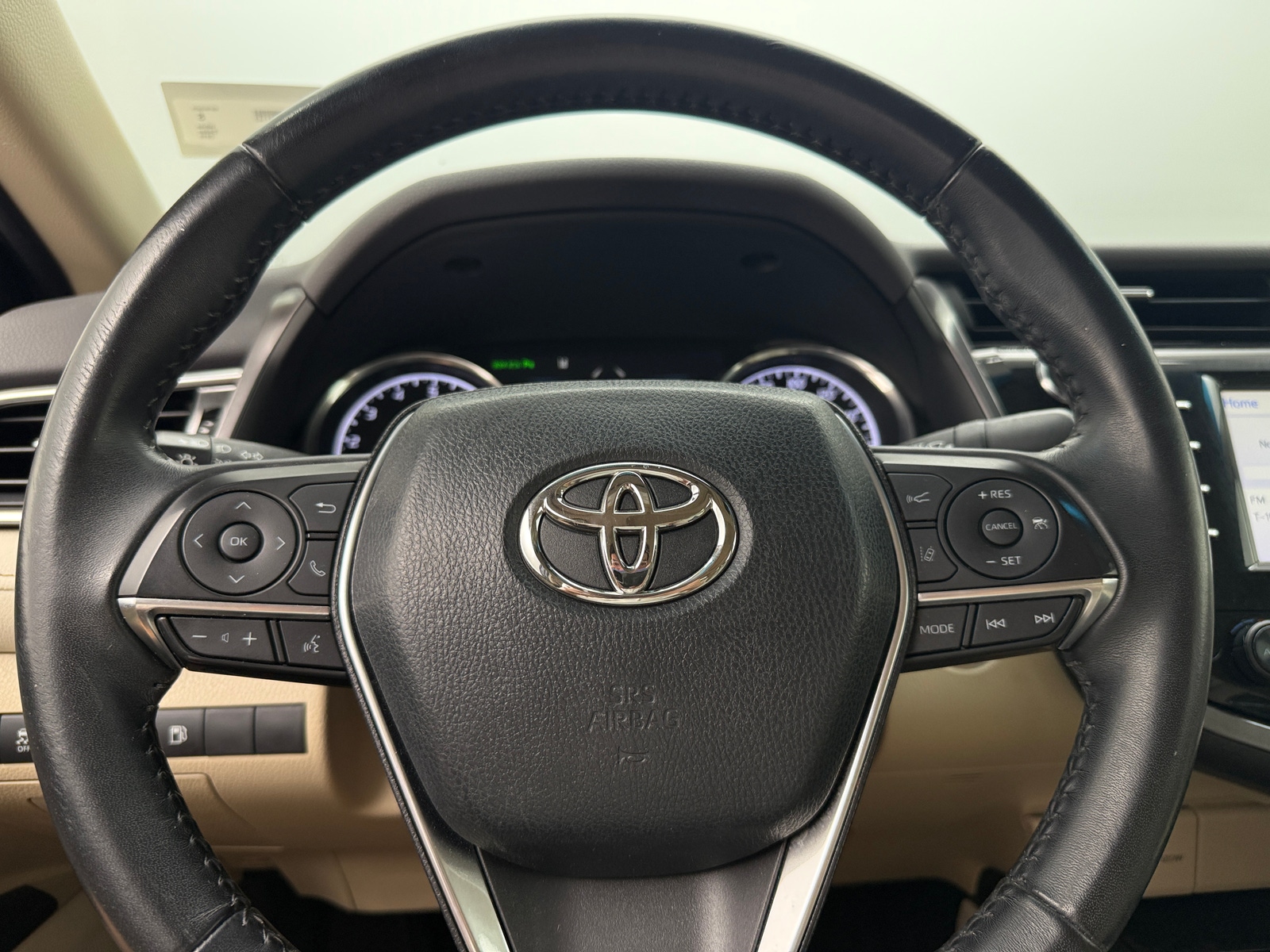 Thumbnail: 2018 Toyota Camry - 5