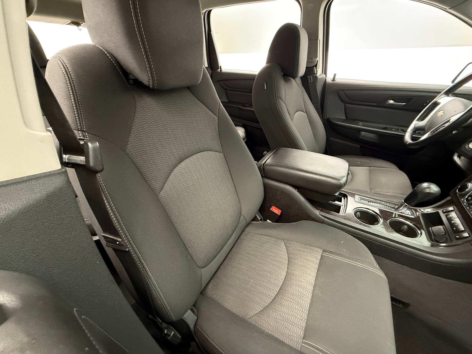 Thumbnail: 2017 Chevrolet Traverse - 2