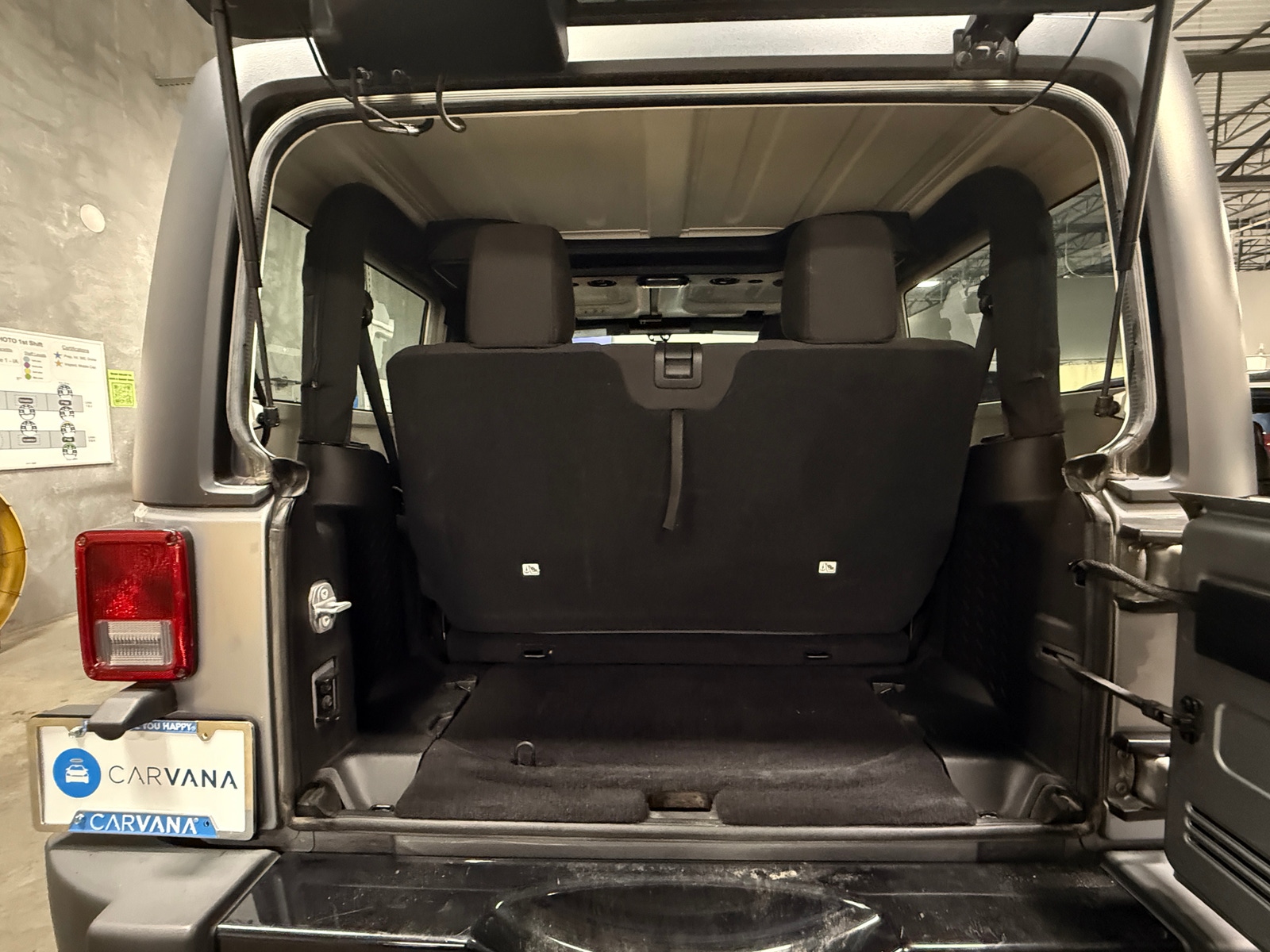 Thumbnail: 2015 Jeep Wrangler - 7