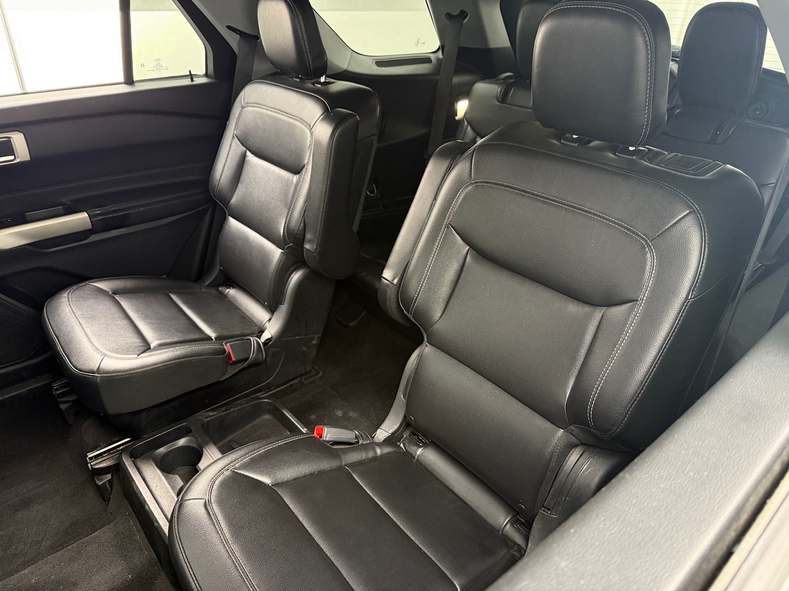 Thumbnail: 2021 Ford Explorer - 5