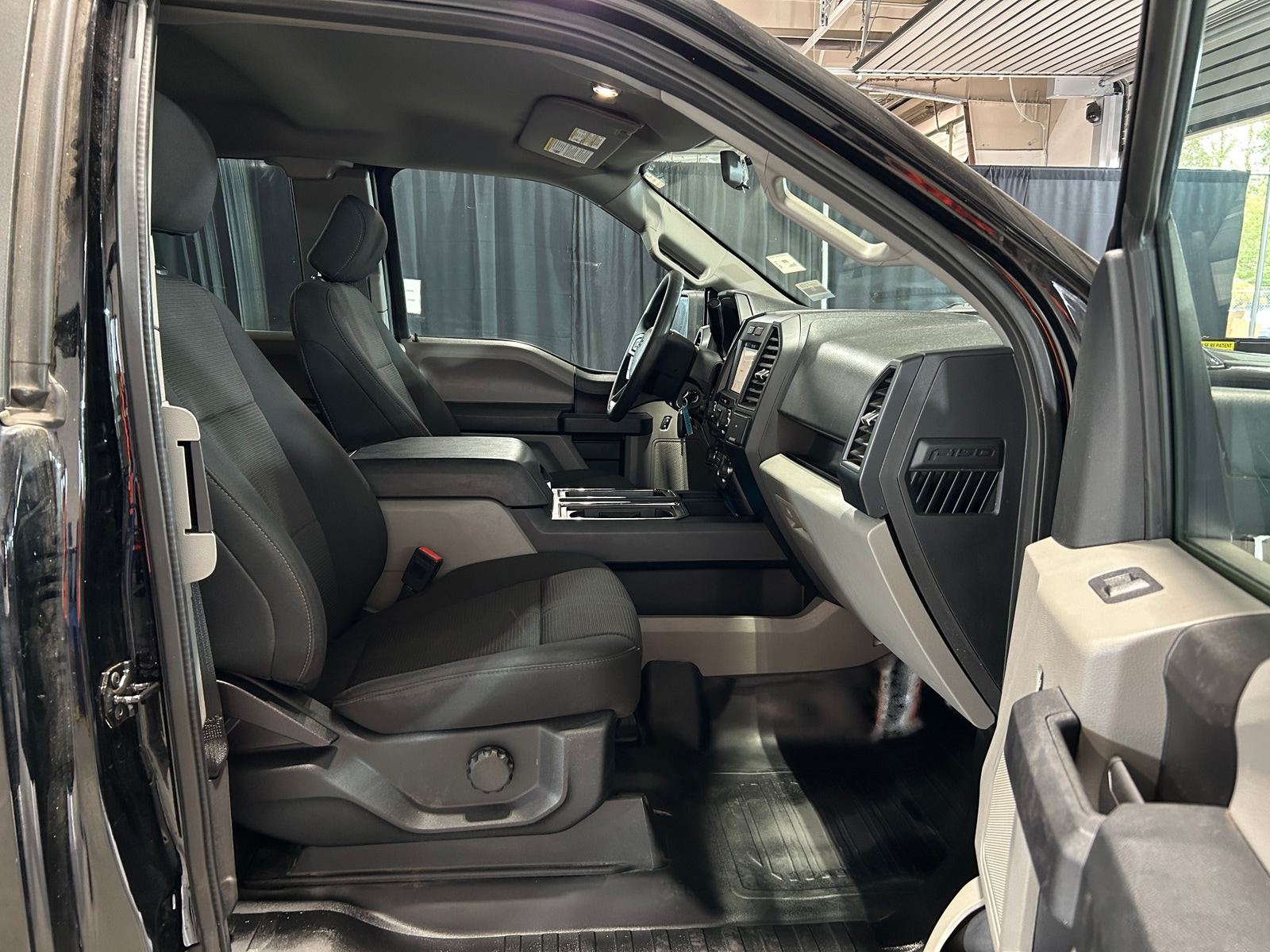 Thumbnail: 2018 Ford Econoline - 2