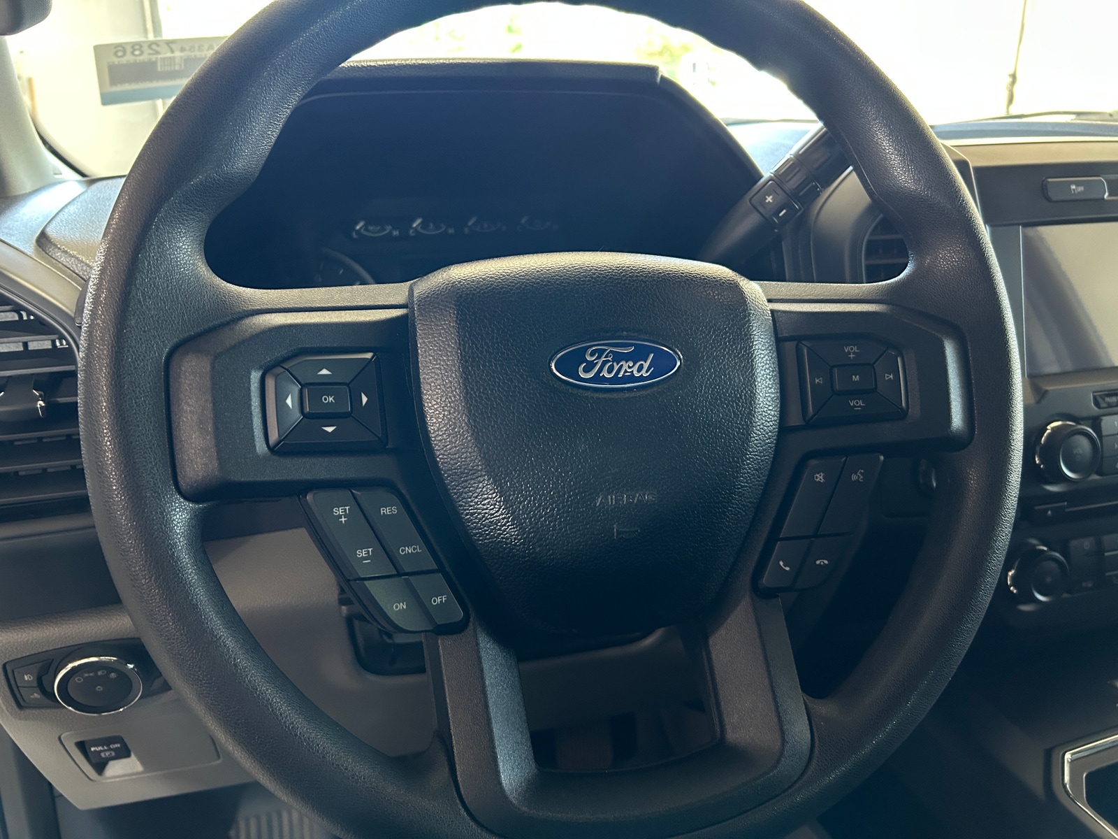 Thumbnail: 2018 Ford Econoline - 5