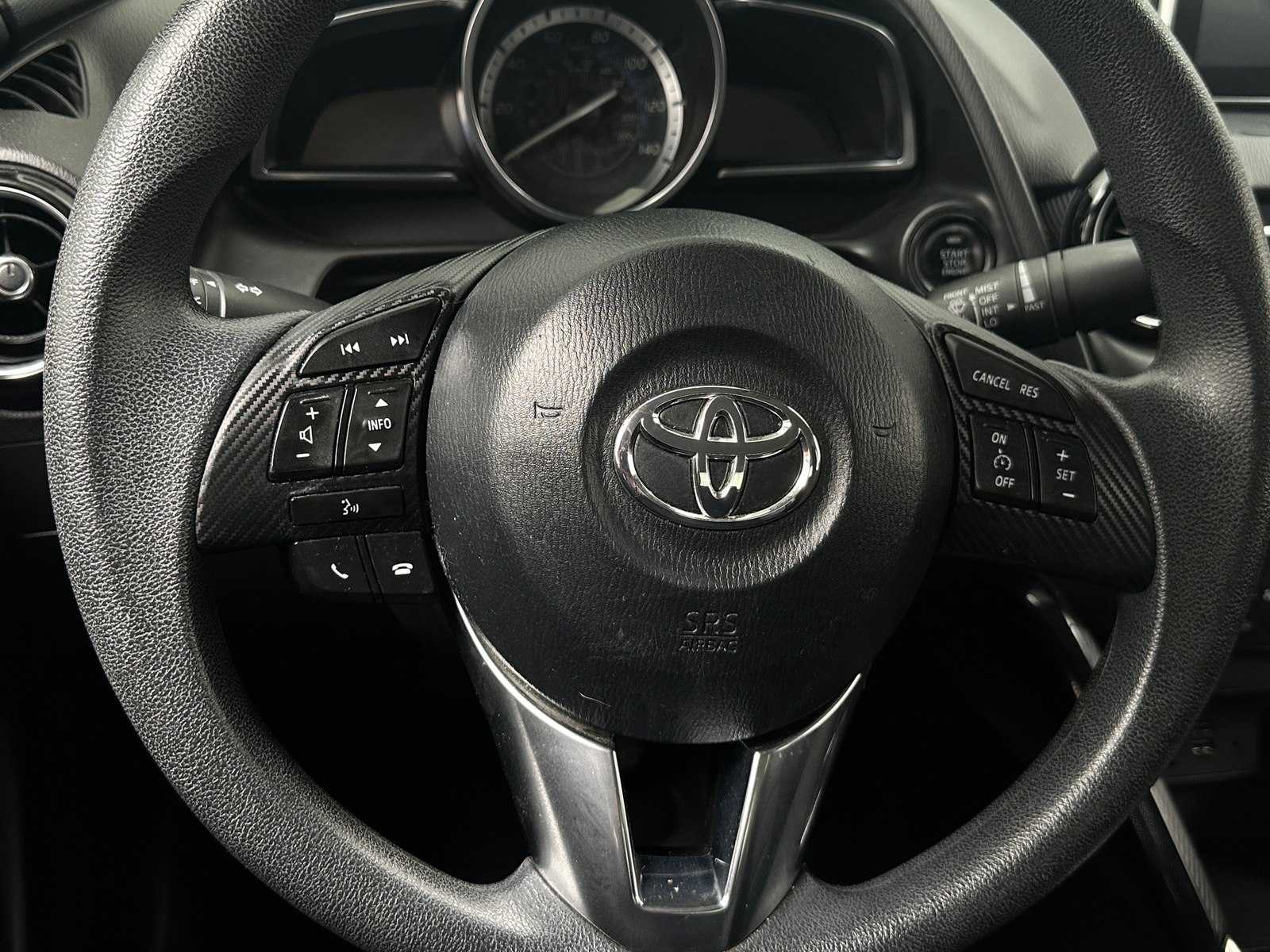 Thumbnail: 2017 Toyota Yaris iA - 5