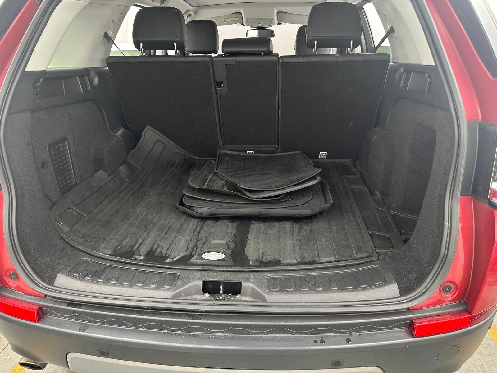 Thumbnail: 2019 Land Rover Discovery Sport - 6
