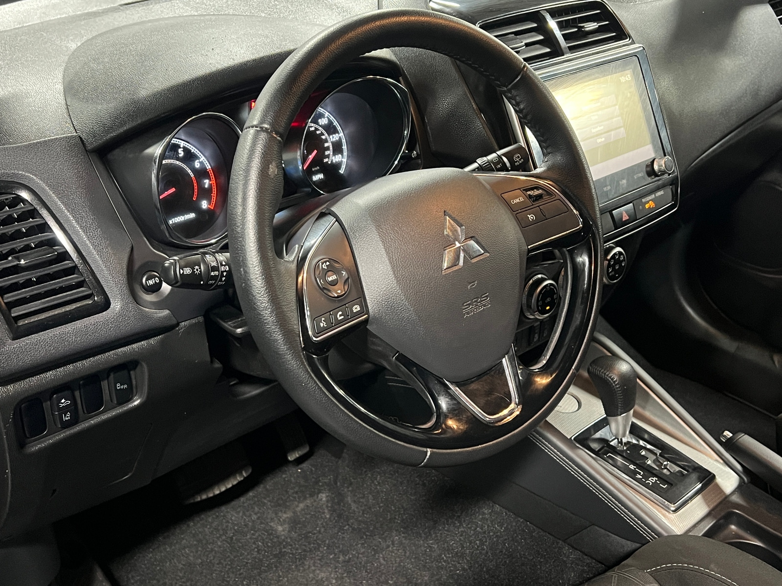Thumbnail: 2020 Mitsubishi Outlander Sport - 5