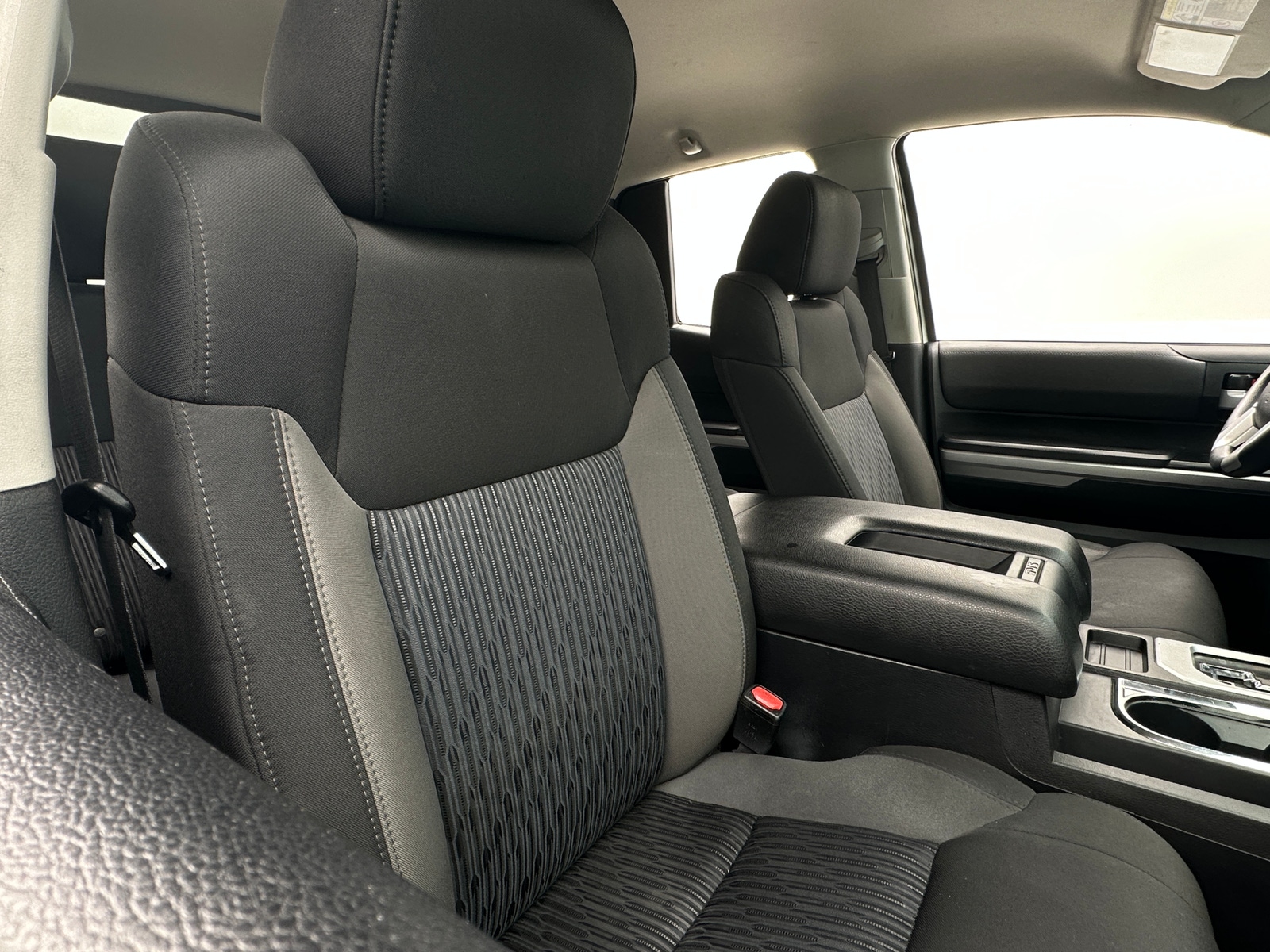 Thumbnail: 2016 Toyota Tundra - 2