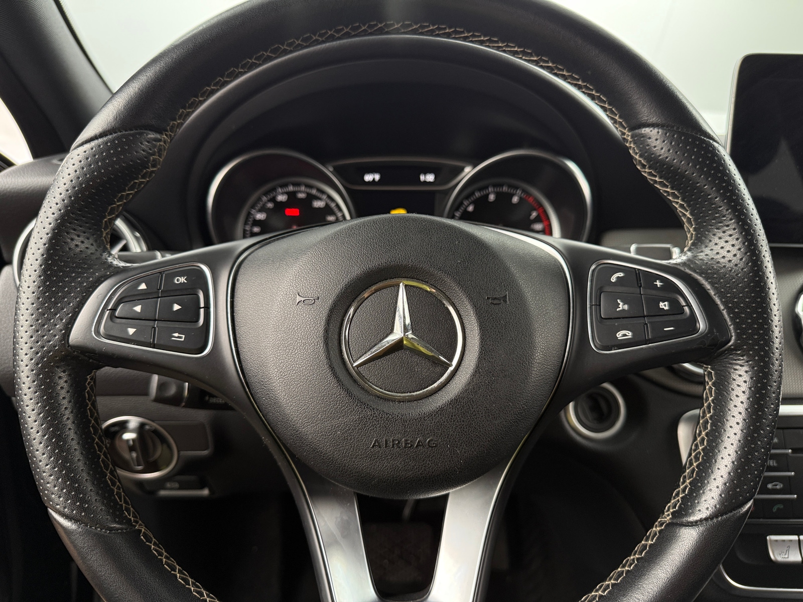 Thumbnail: 2018 Mercedes-Benz GLA - 4