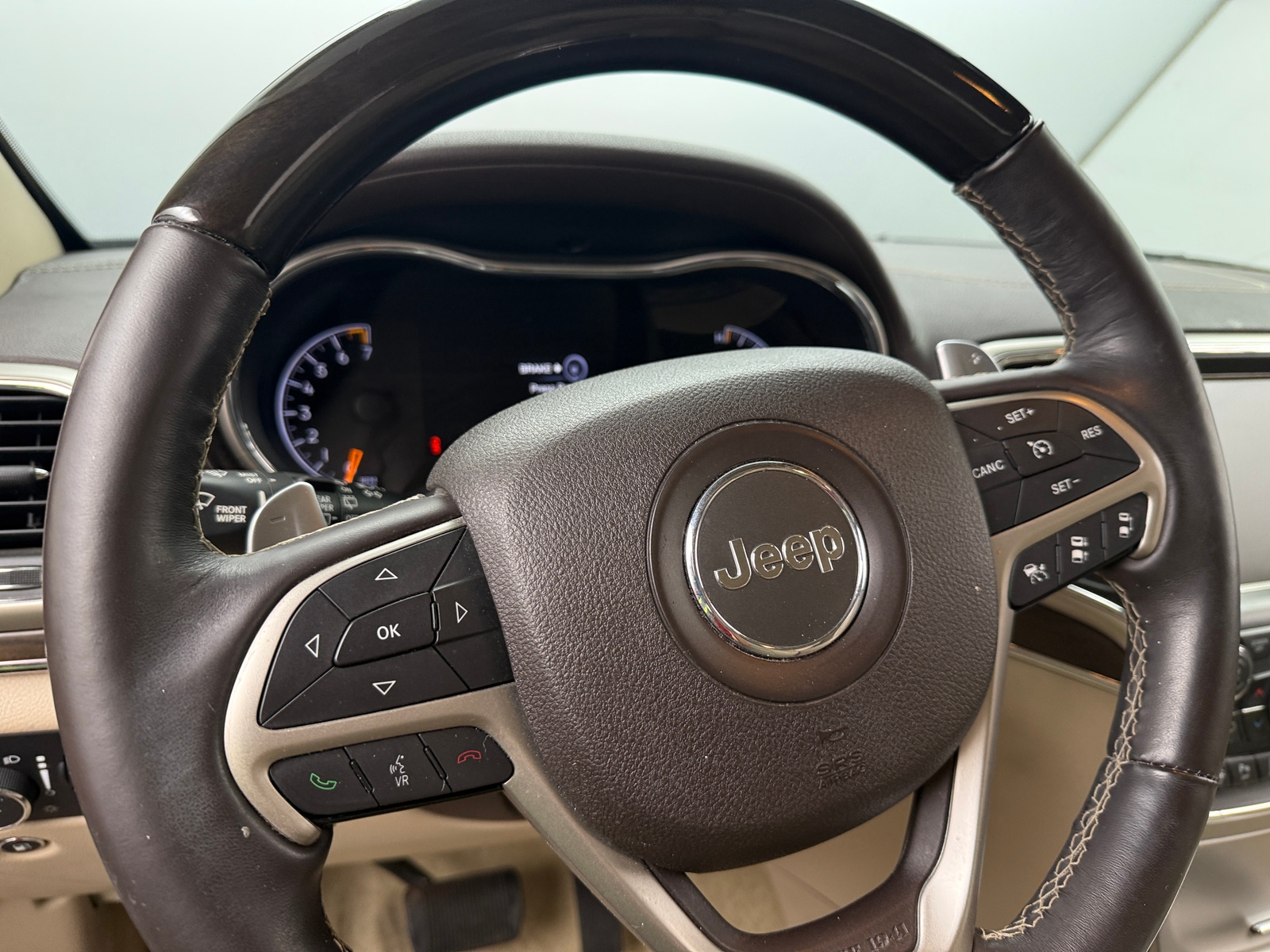 Thumbnail: 2017 Jeep Grand Cherokee - 4