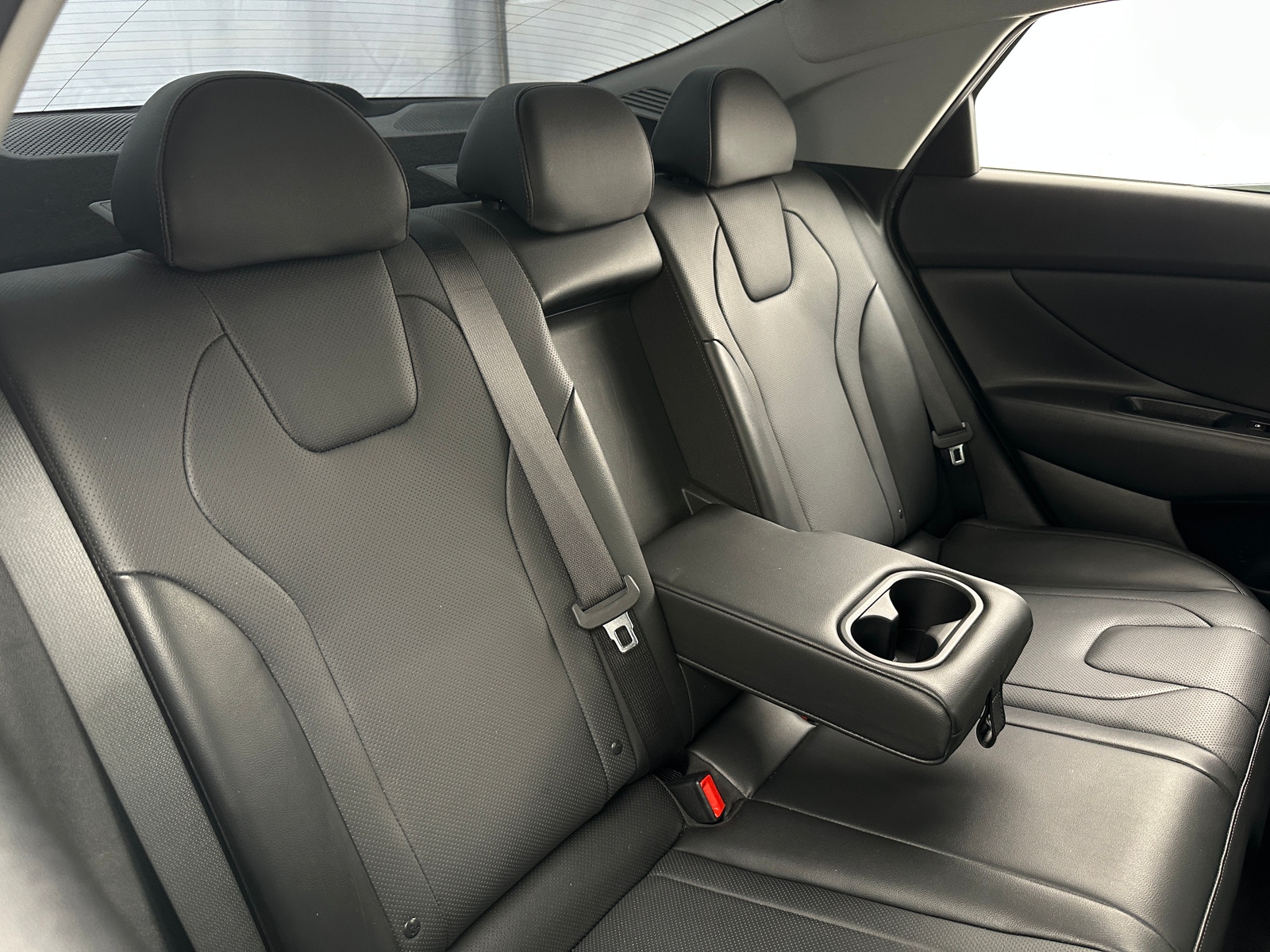 Thumbnail: 2023 Hyundai Elantra - 5