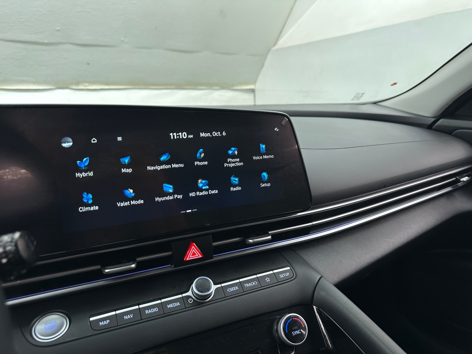 Thumbnail: 2023 Hyundai Elantra - 3