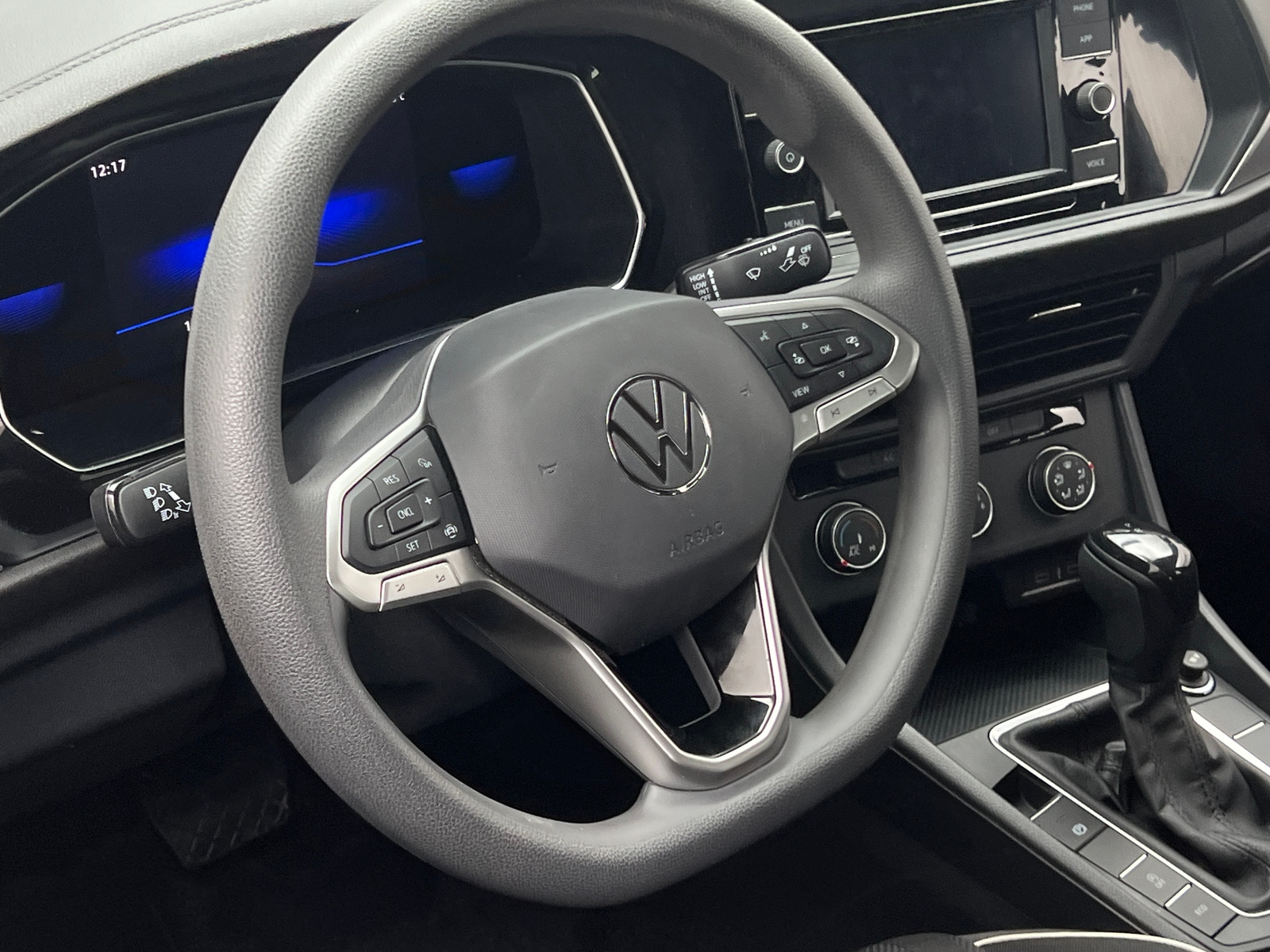 Thumbnail: 2022 Volkswagen Jetta - 5