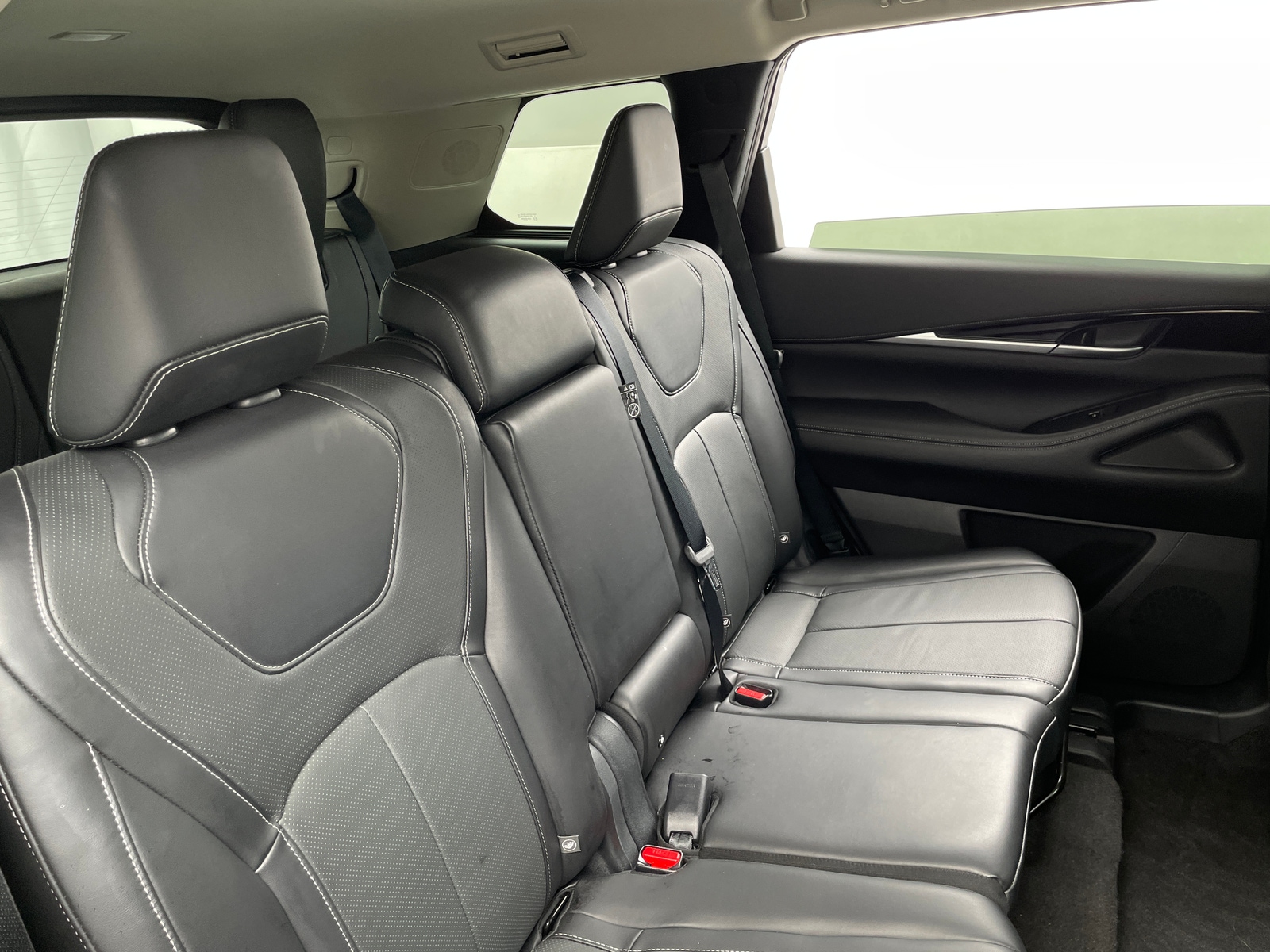 Thumbnail: 2023 INFINITI QX60 - 5