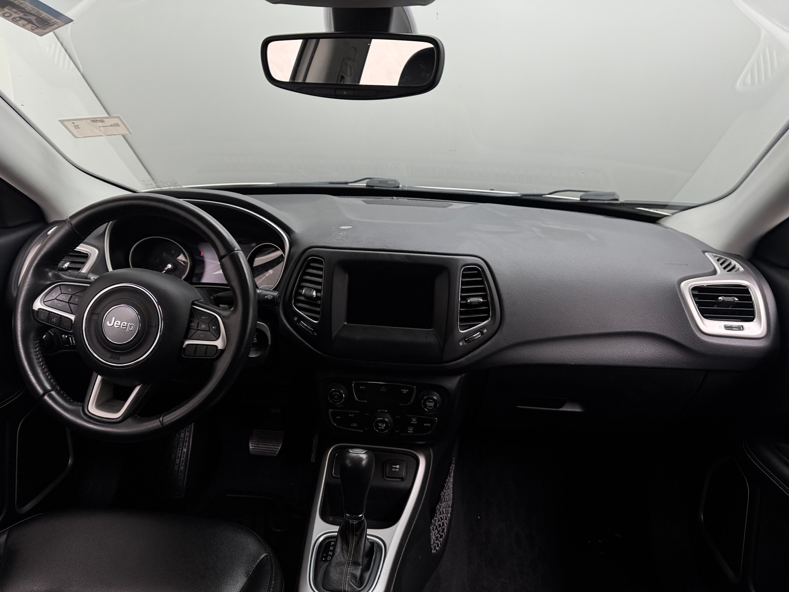 Thumbnail: 2018 Jeep Compass - 3