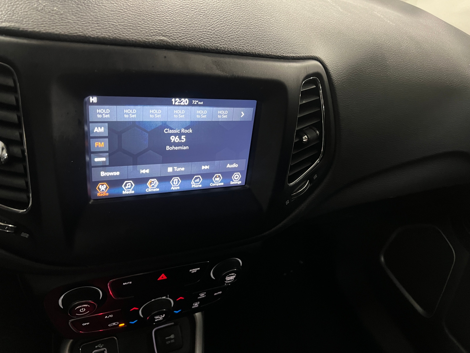 Thumbnail: 2018 Jeep Compass - 4