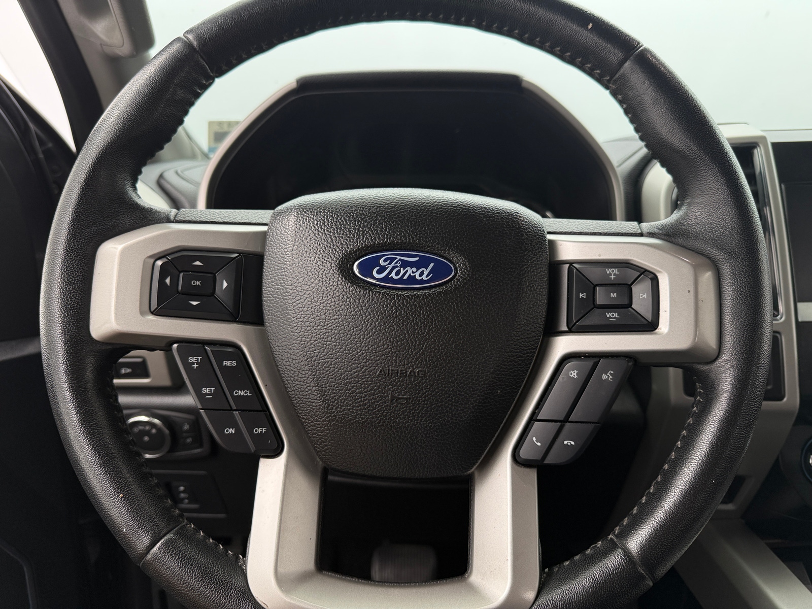 Thumbnail: 2017 Ford Econoline - 4