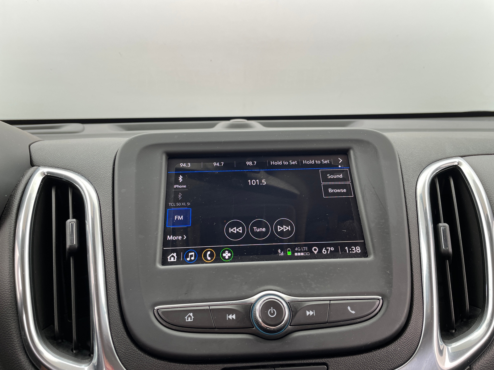 Thumbnail: 2023 Chevrolet Equinox - 4