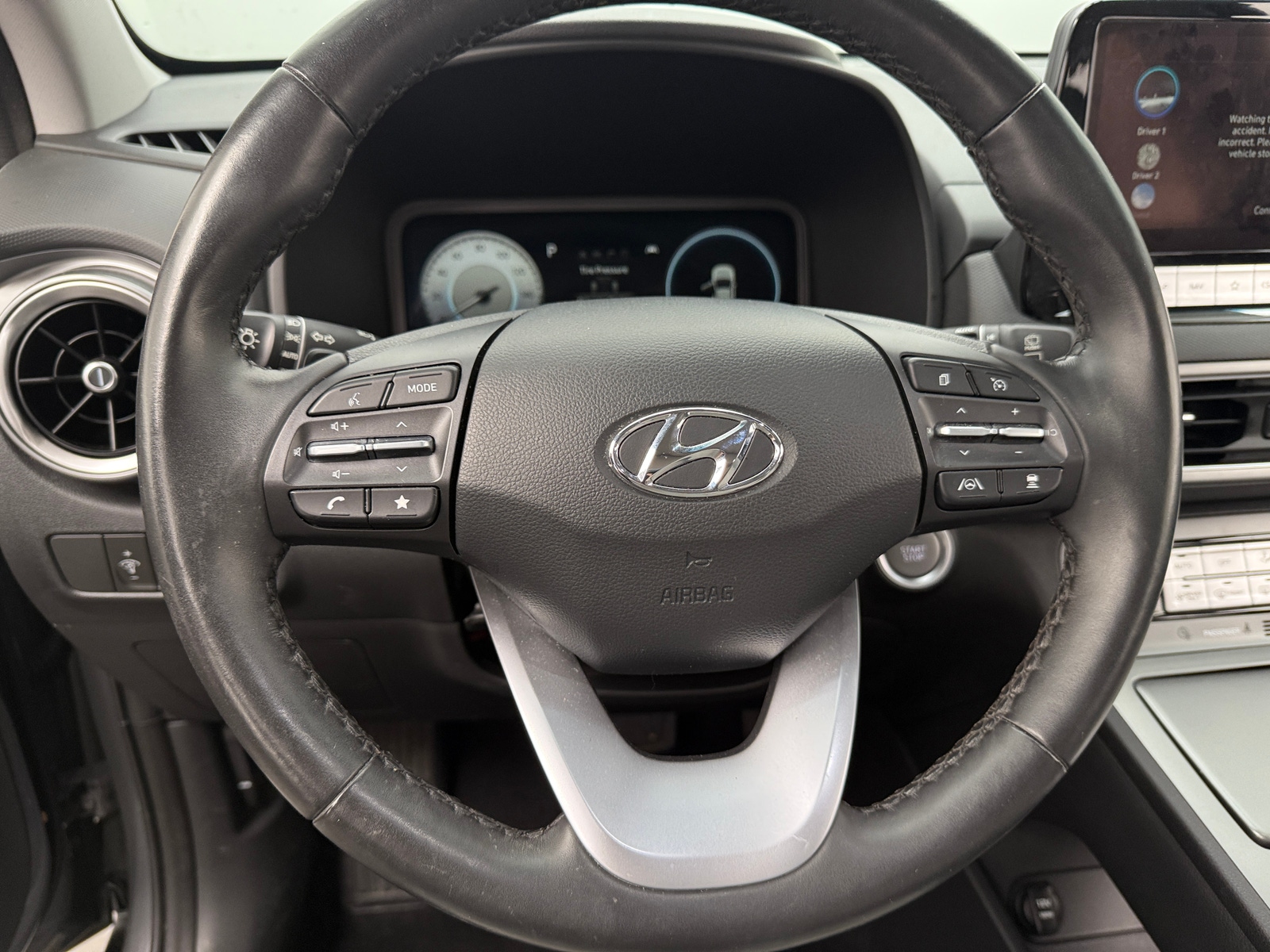 Thumbnail: 2023 Hyundai Kona - 4