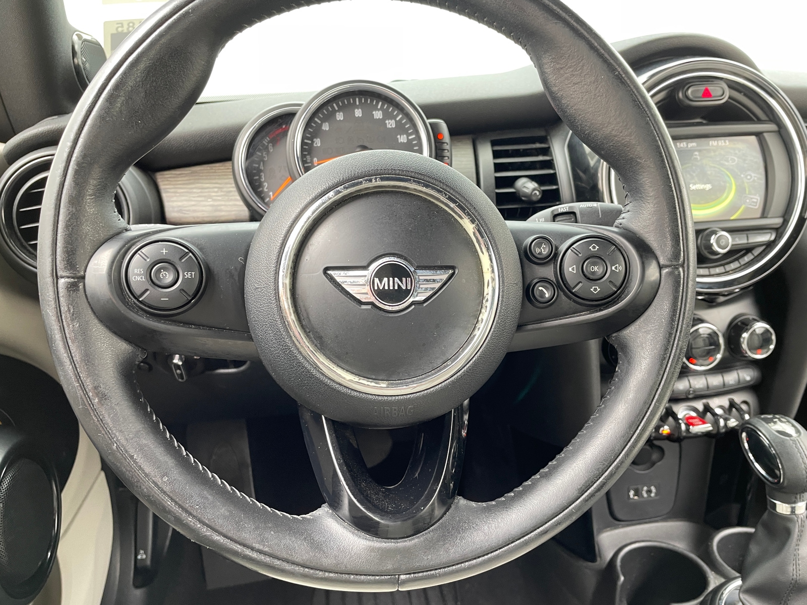 Thumbnail: 2017 MINI Cooper Convertible - 3
