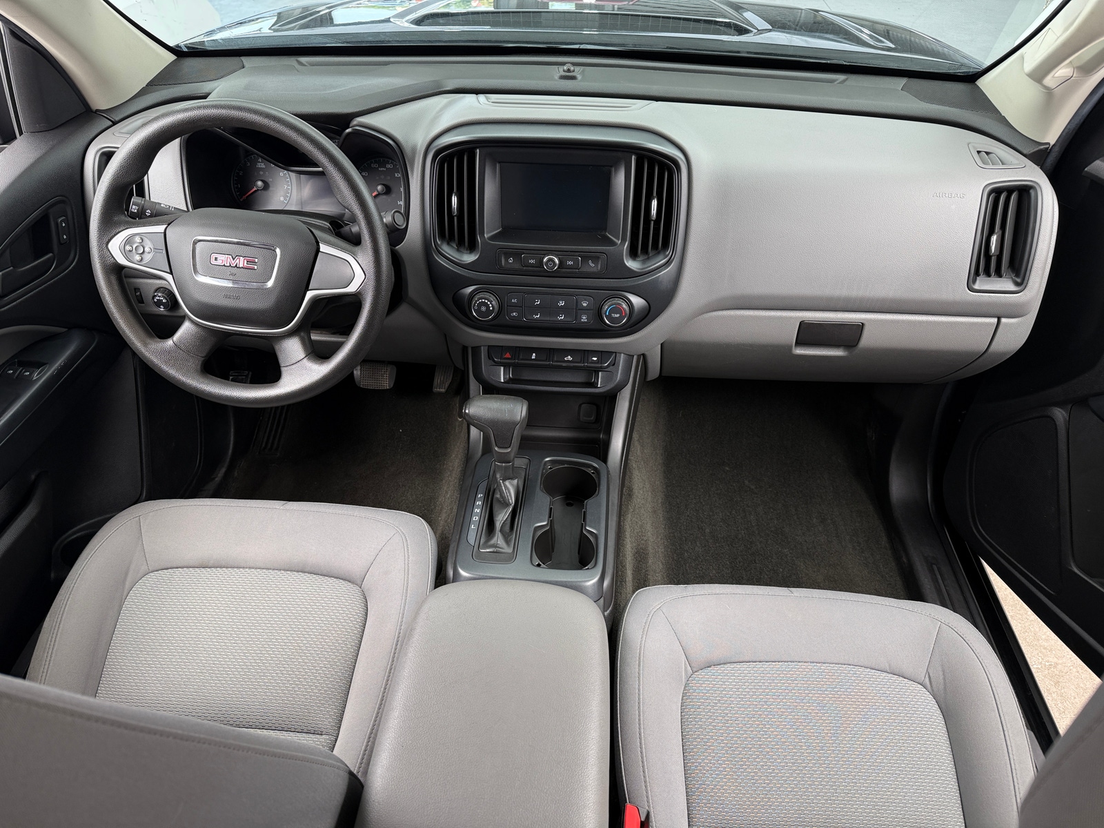 Thumbnail: 2018 GMC Canyon - 3