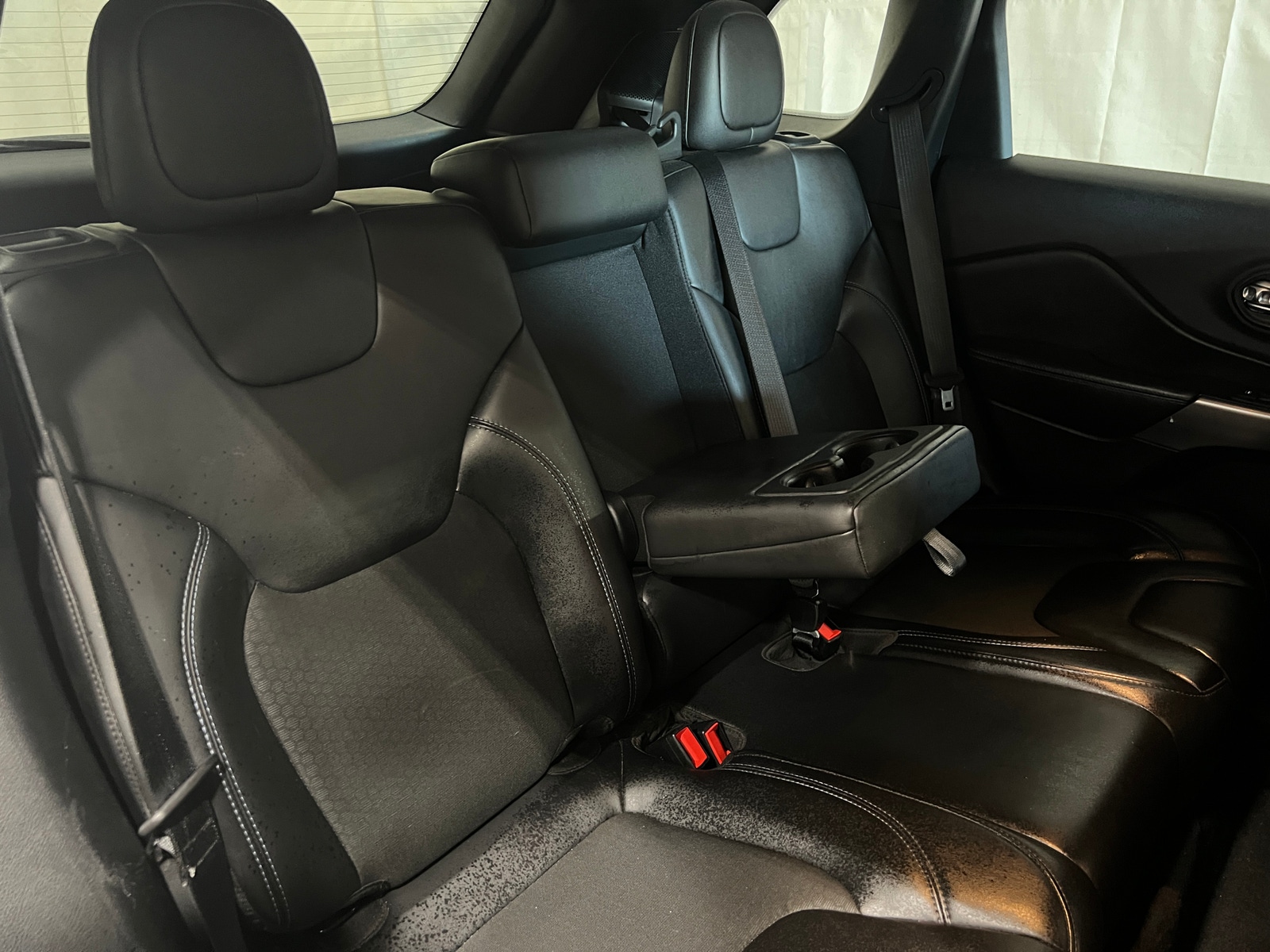 Thumbnail: 2019 Jeep Cherokee - 5