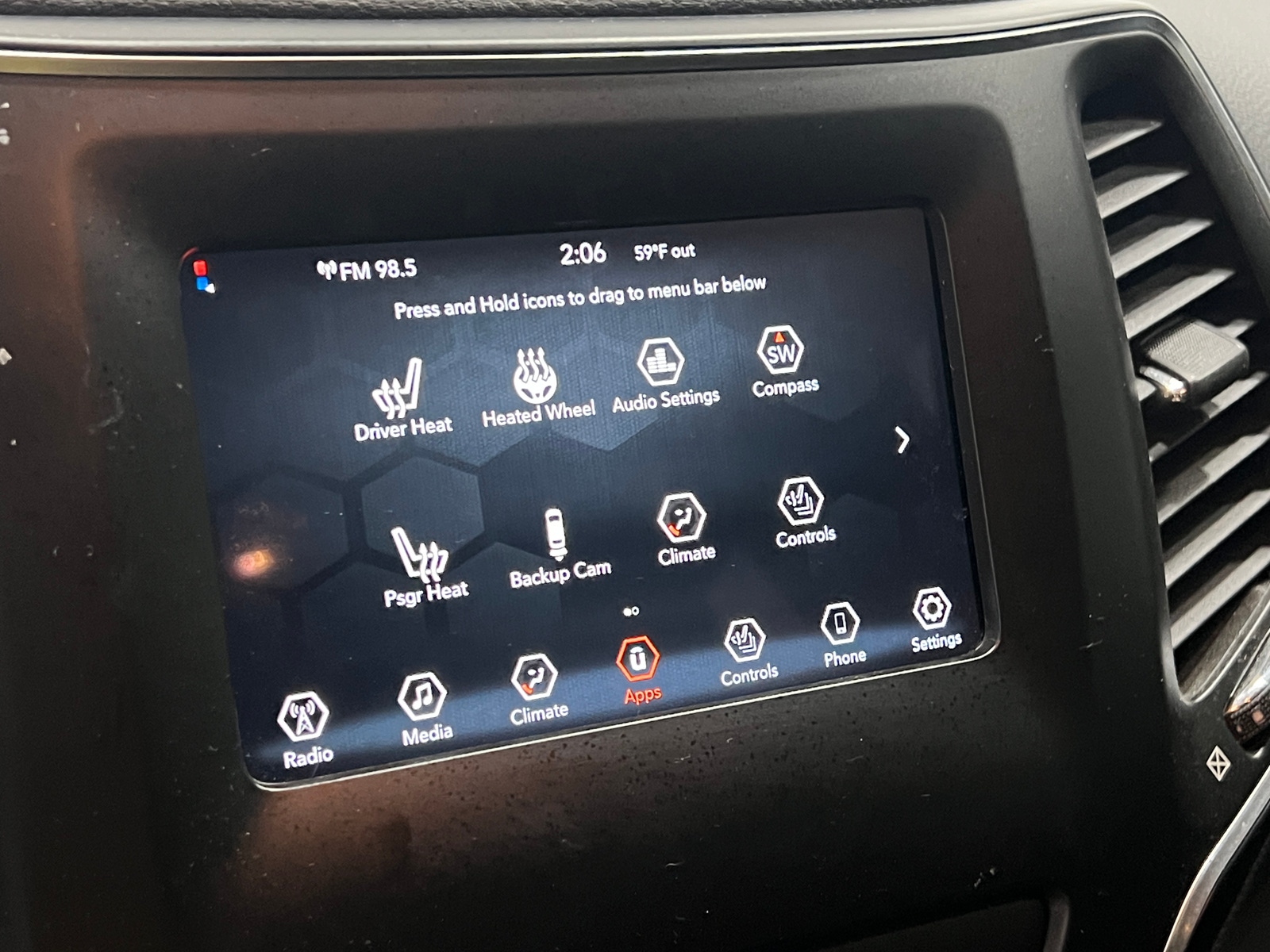 Thumbnail: 2019 Jeep Cherokee - 3