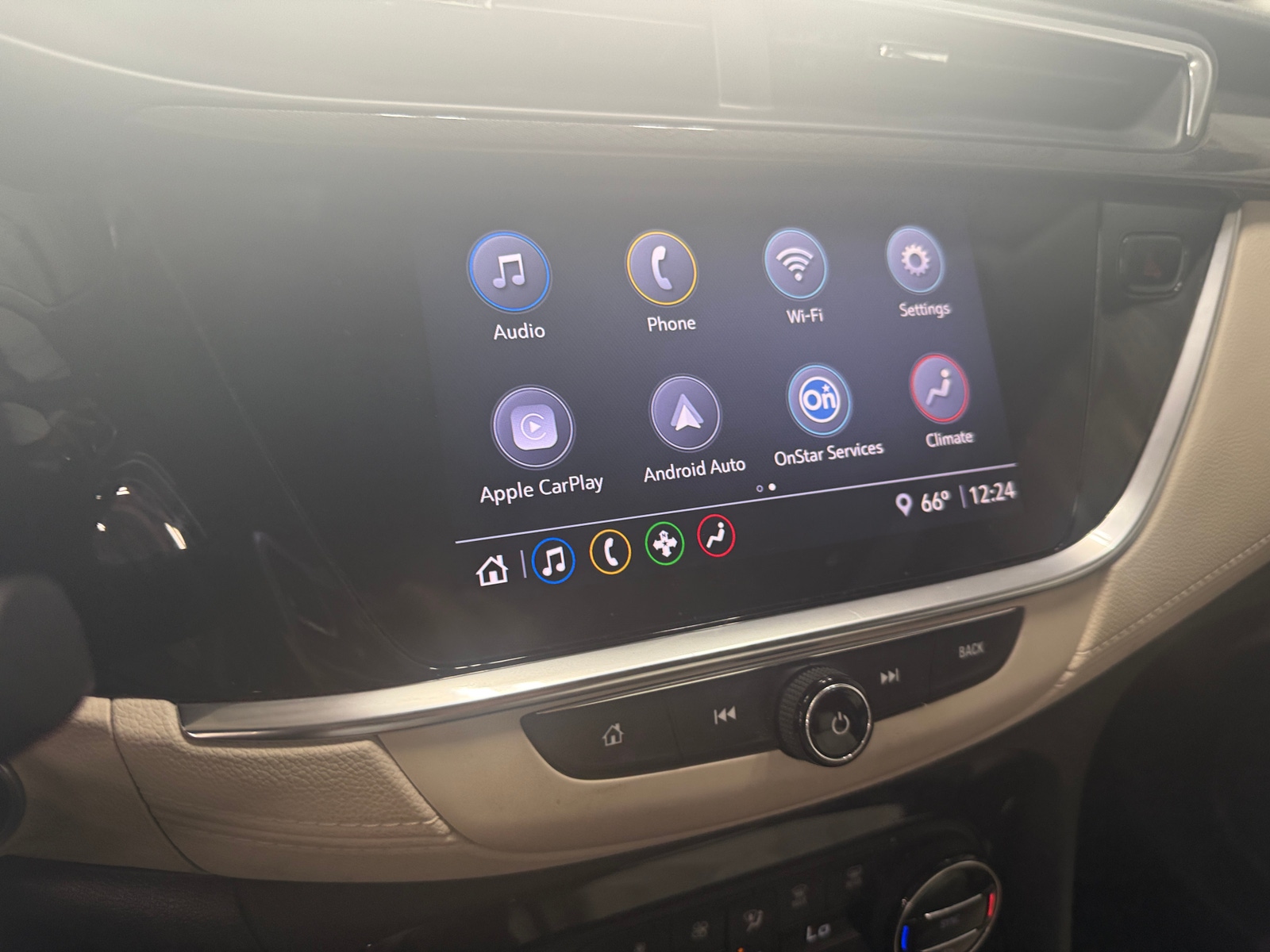 Thumbnail: 2022 Buick Encore GX - 3