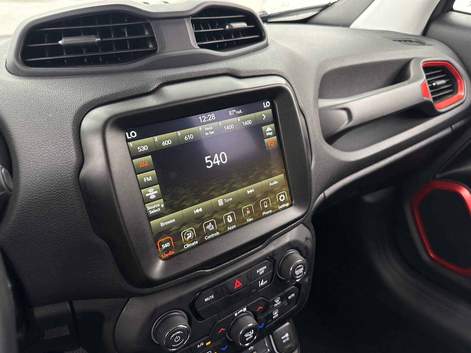 Thumbnail: 2023 Jeep Renegade - 4