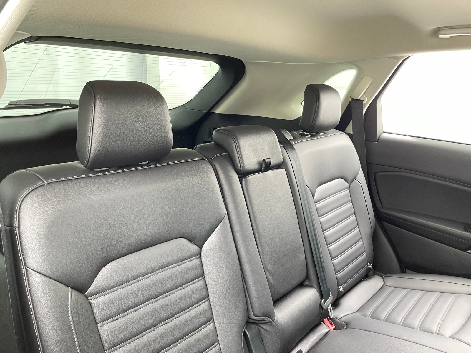 Thumbnail: 2020 Ford Edge - 5