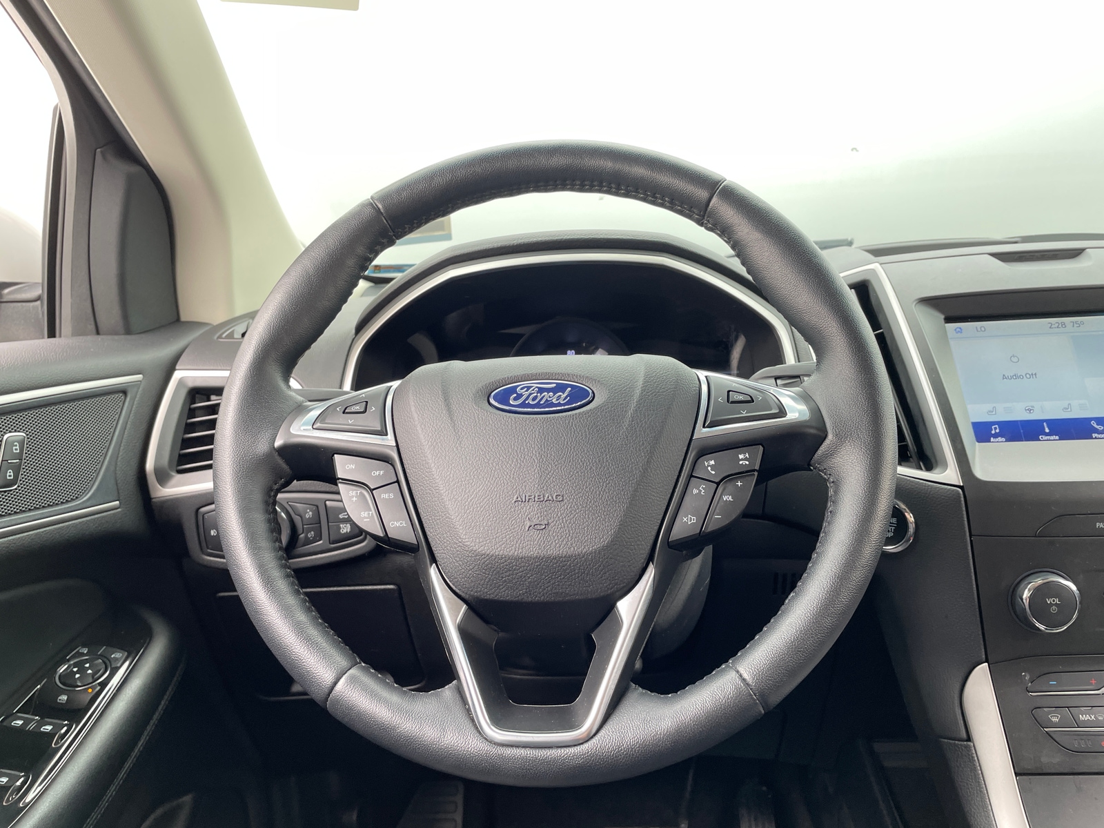 Thumbnail: 2020 Ford Edge - 4