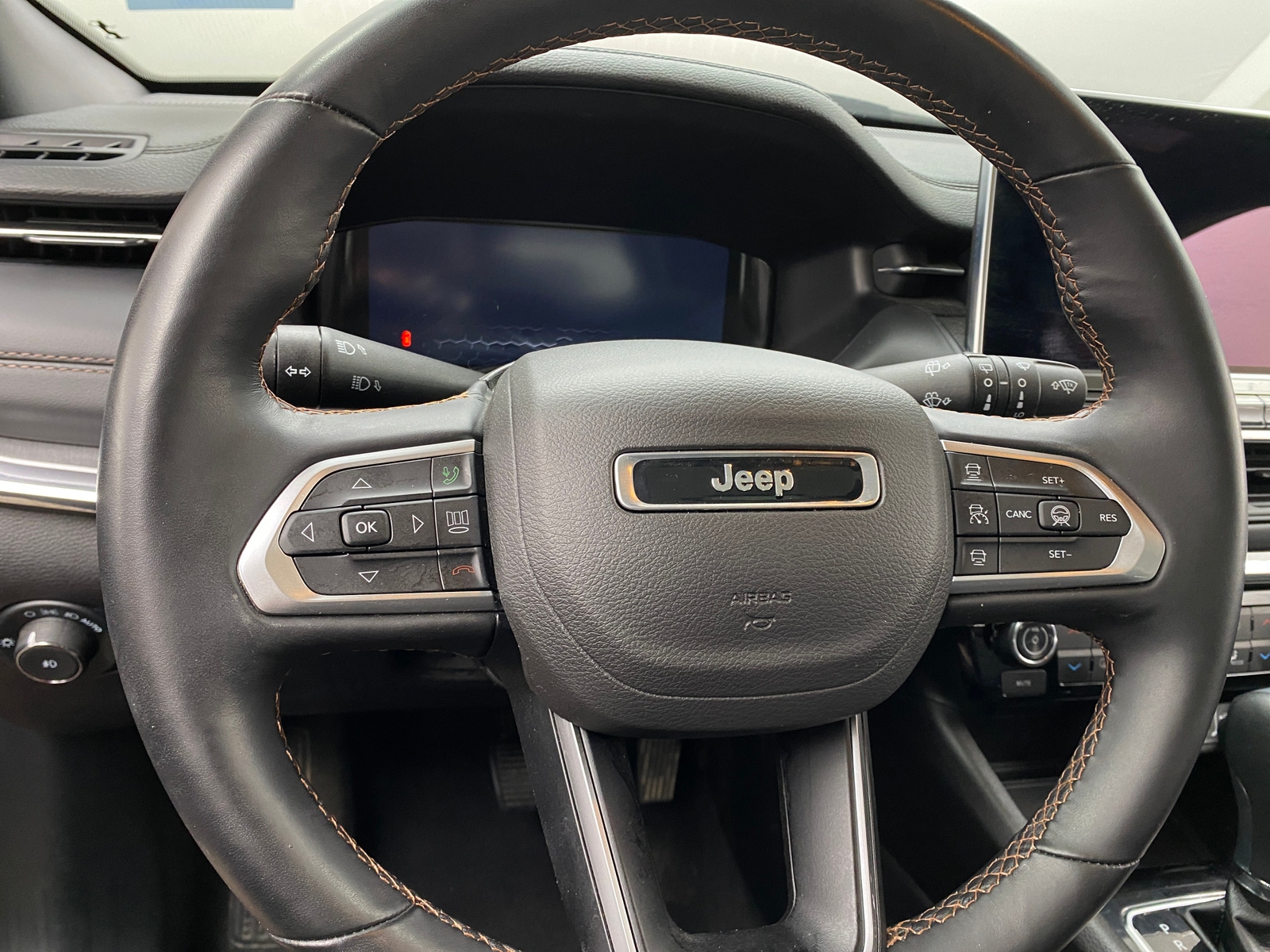 Thumbnail: 2022 Jeep Compass - 4