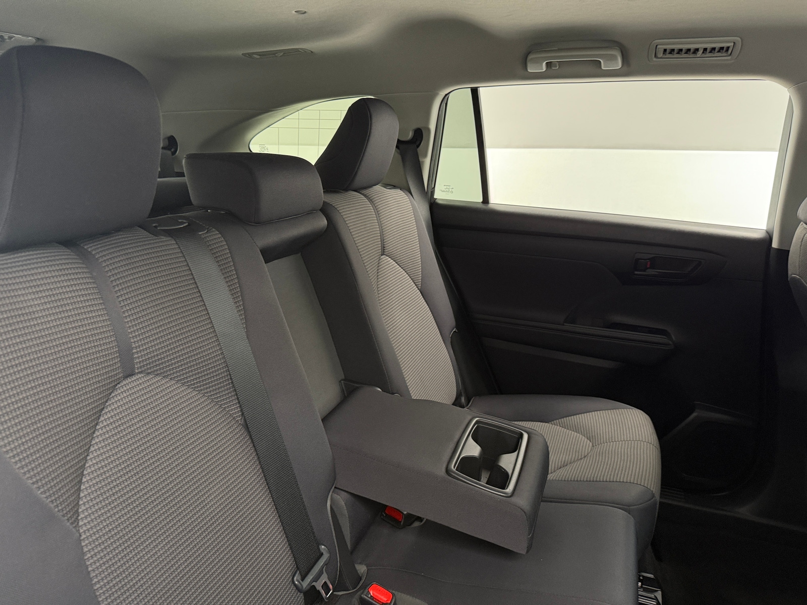 Thumbnail: 2020 Toyota Highlander - 6