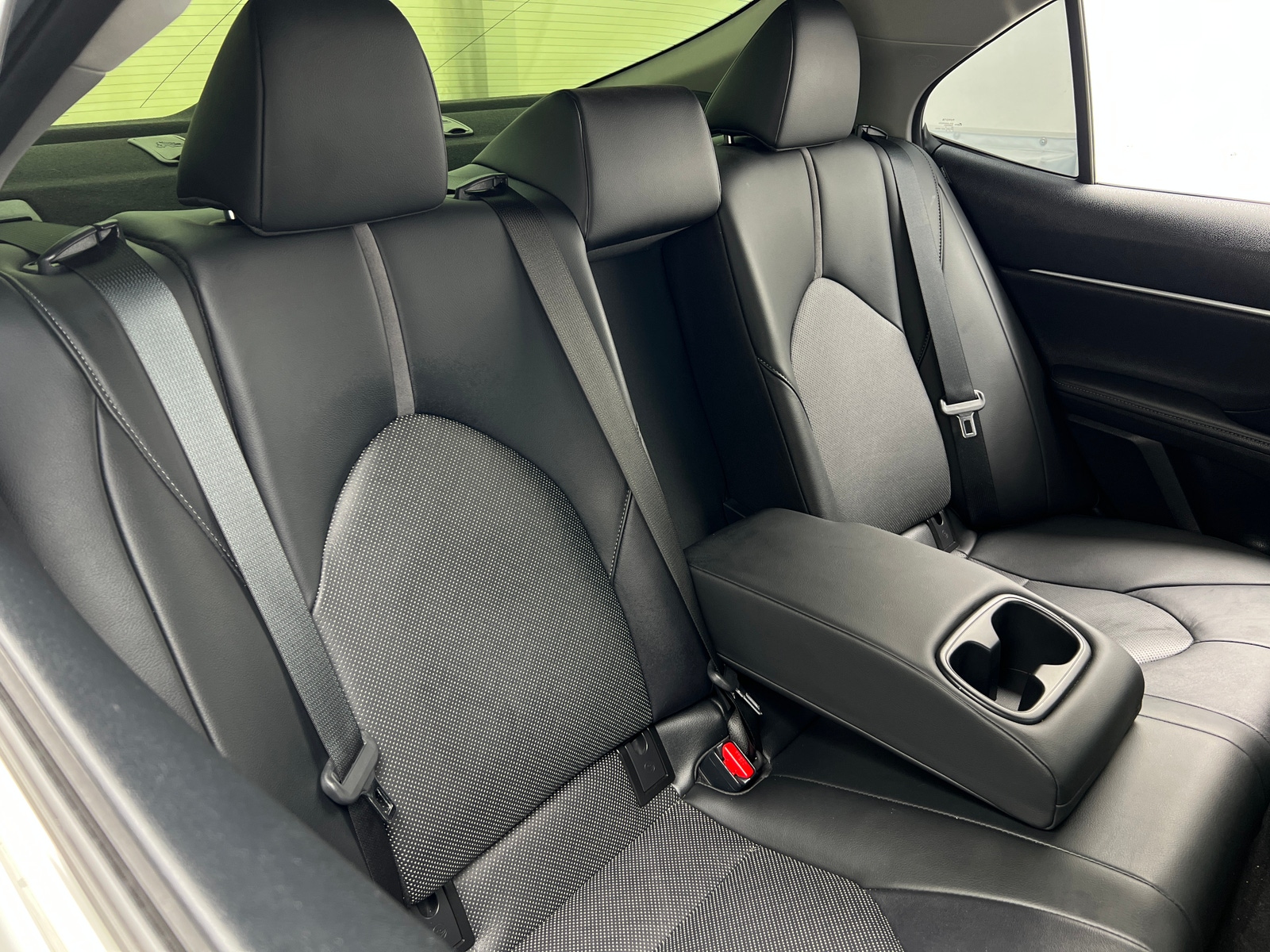 Thumbnail: 2022 Toyota Camry - 5