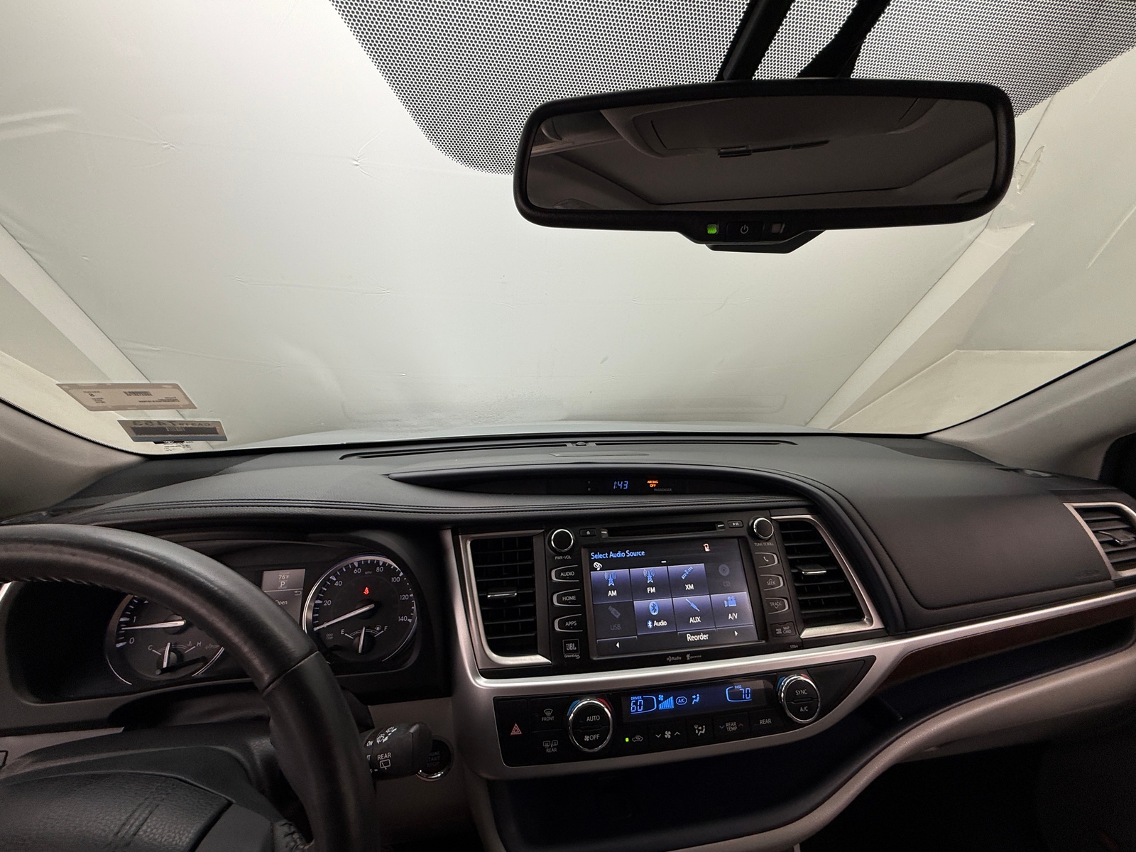 Thumbnail: 2015 Toyota Highlander - 2