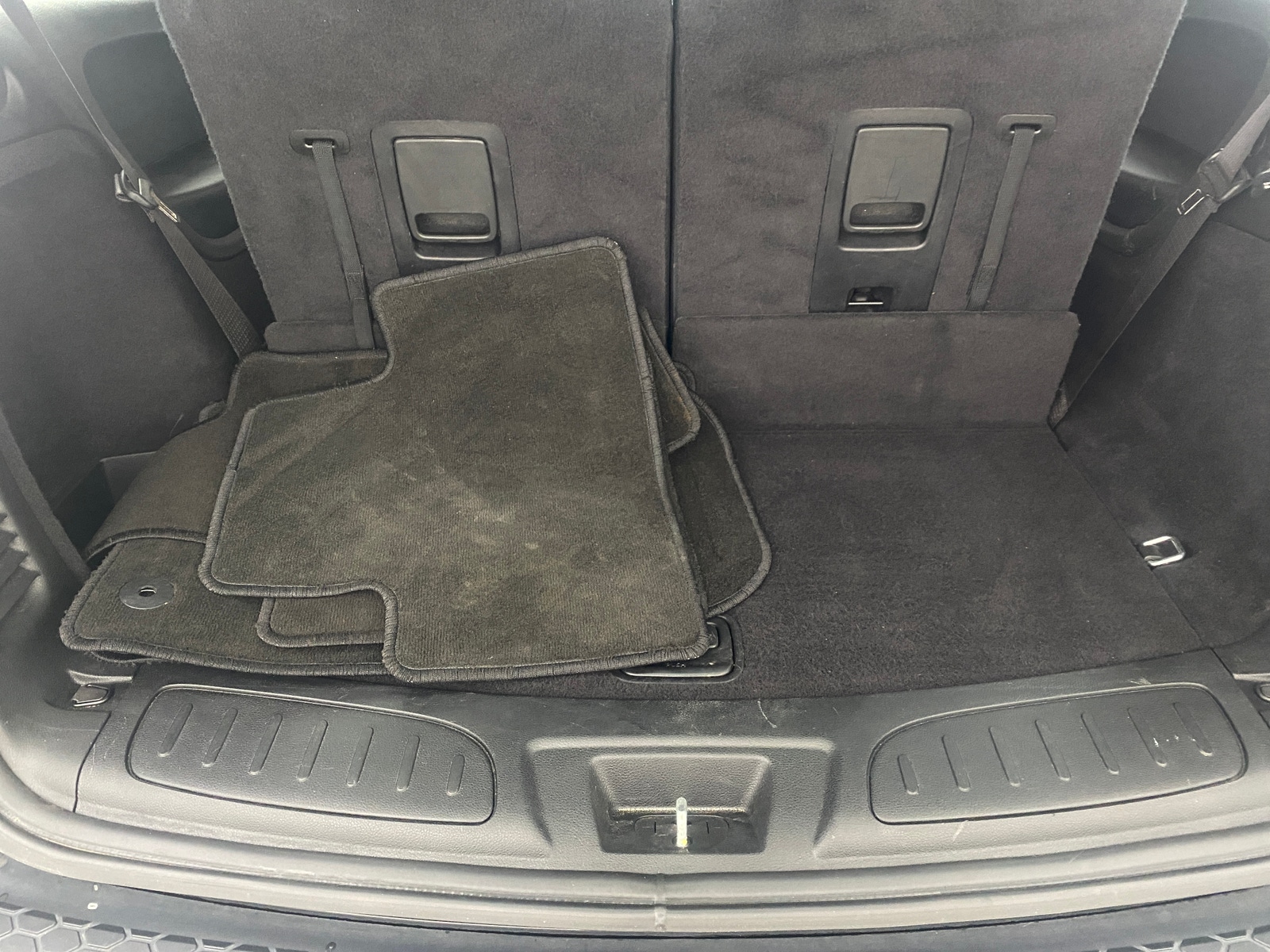 Thumbnail: 2022 Dodge Durango - 7