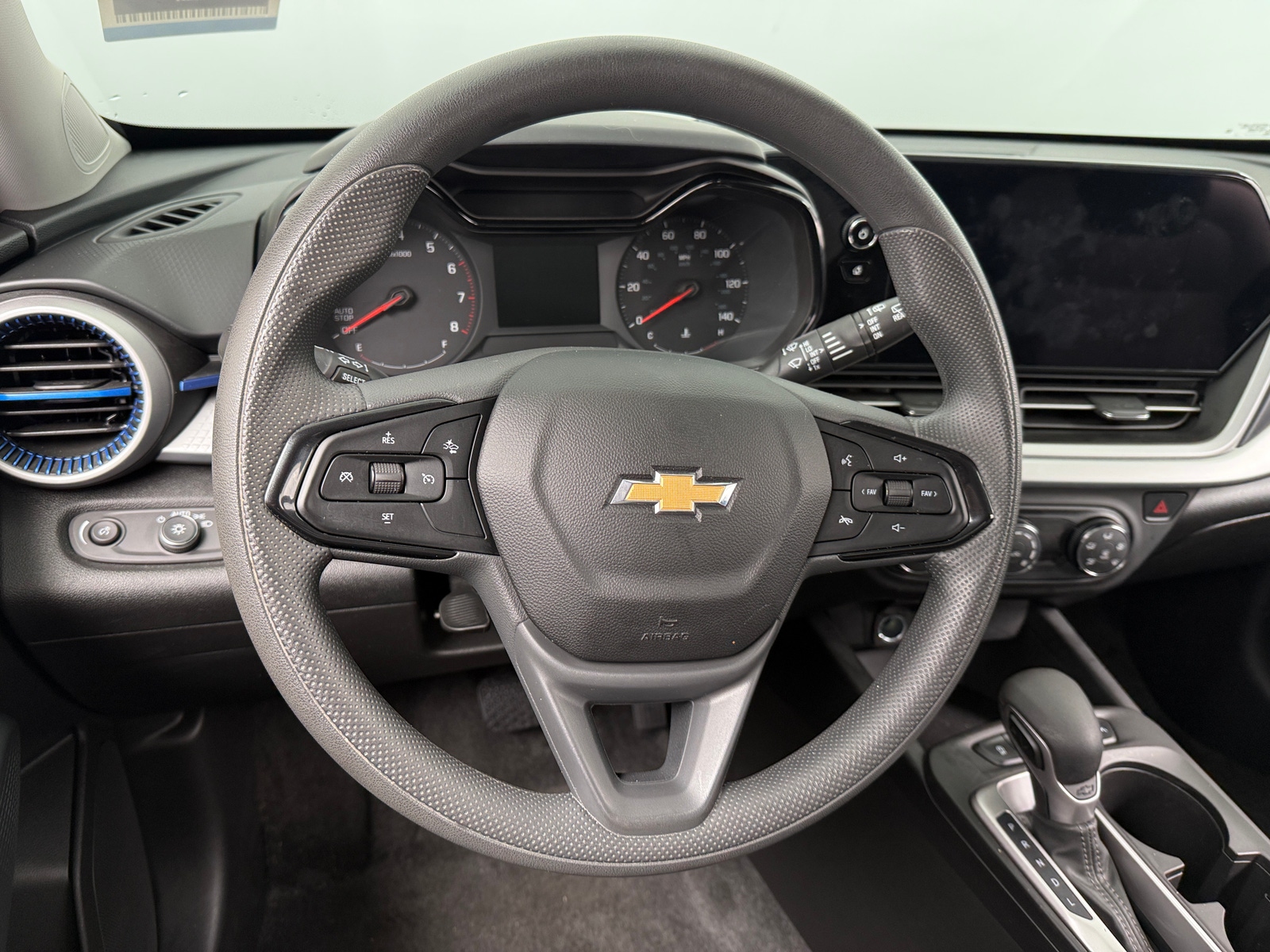 Thumbnail: 2025 Chevrolet Trax - 5