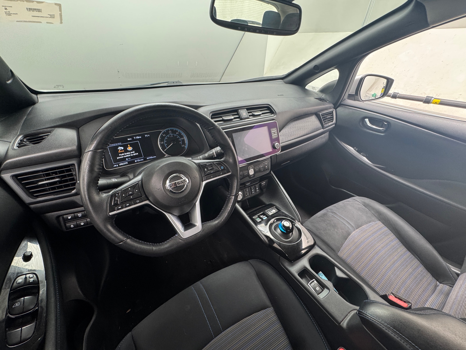 Thumbnail: 2021 Nissan Leaf - 3