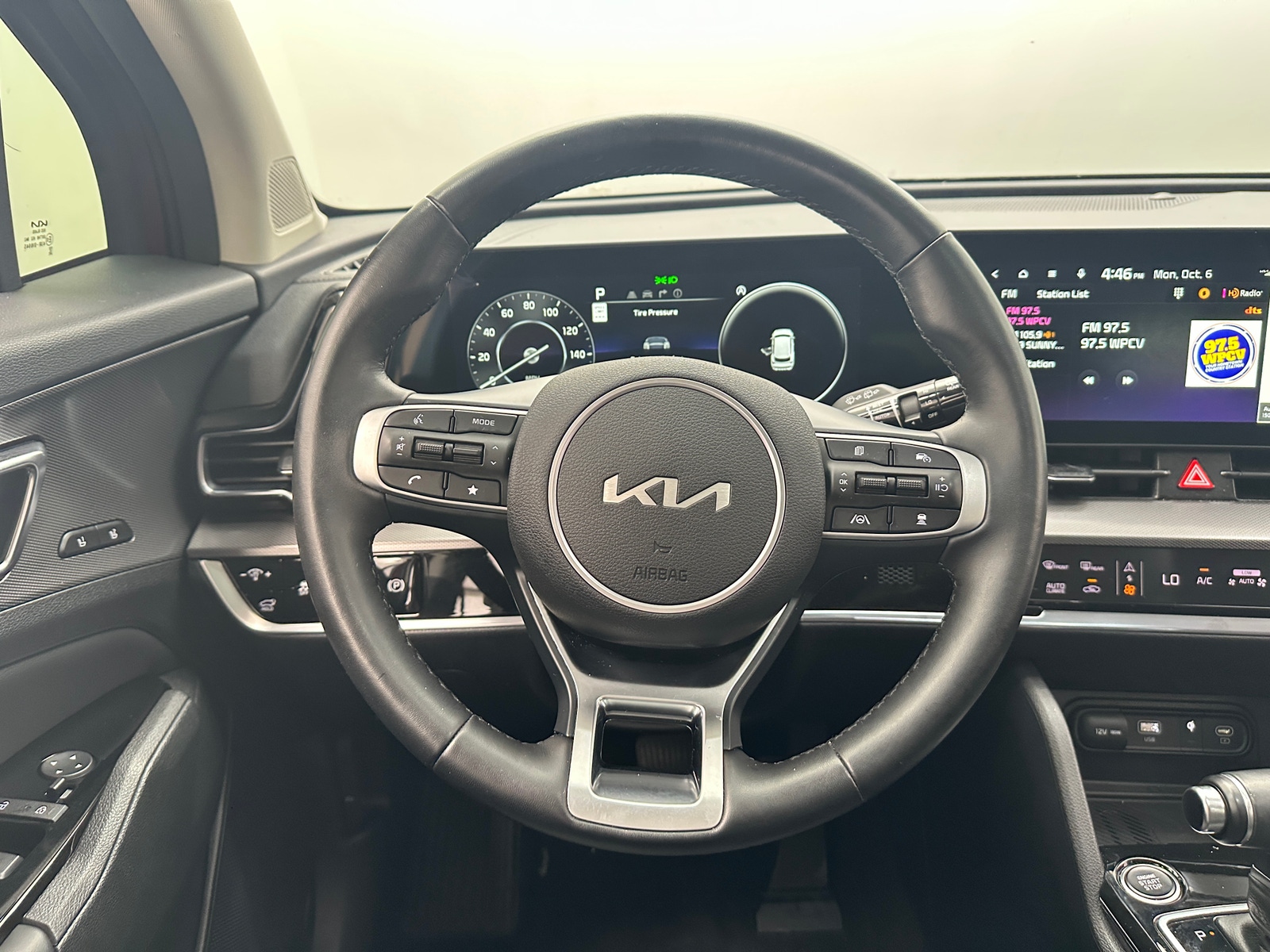 Thumbnail: 2023 Kia Sportage - 4