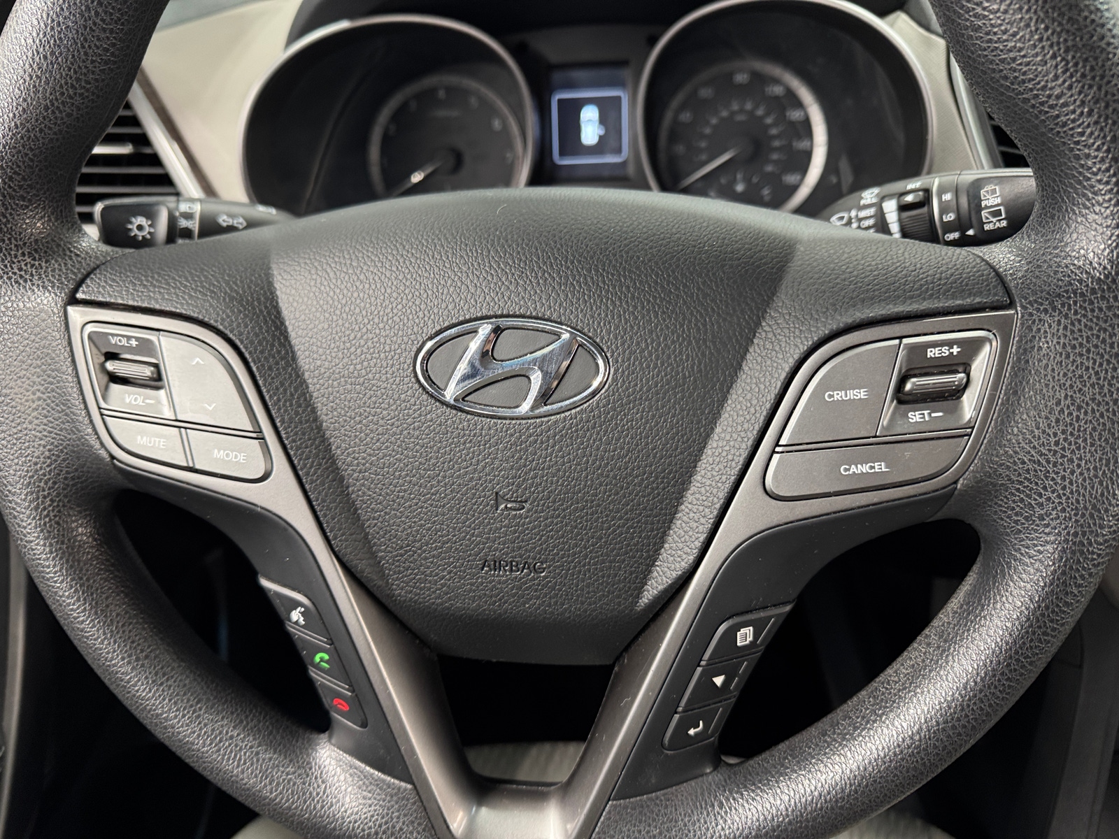 Thumbnail: 2017 Hyundai Santa Fe - 5