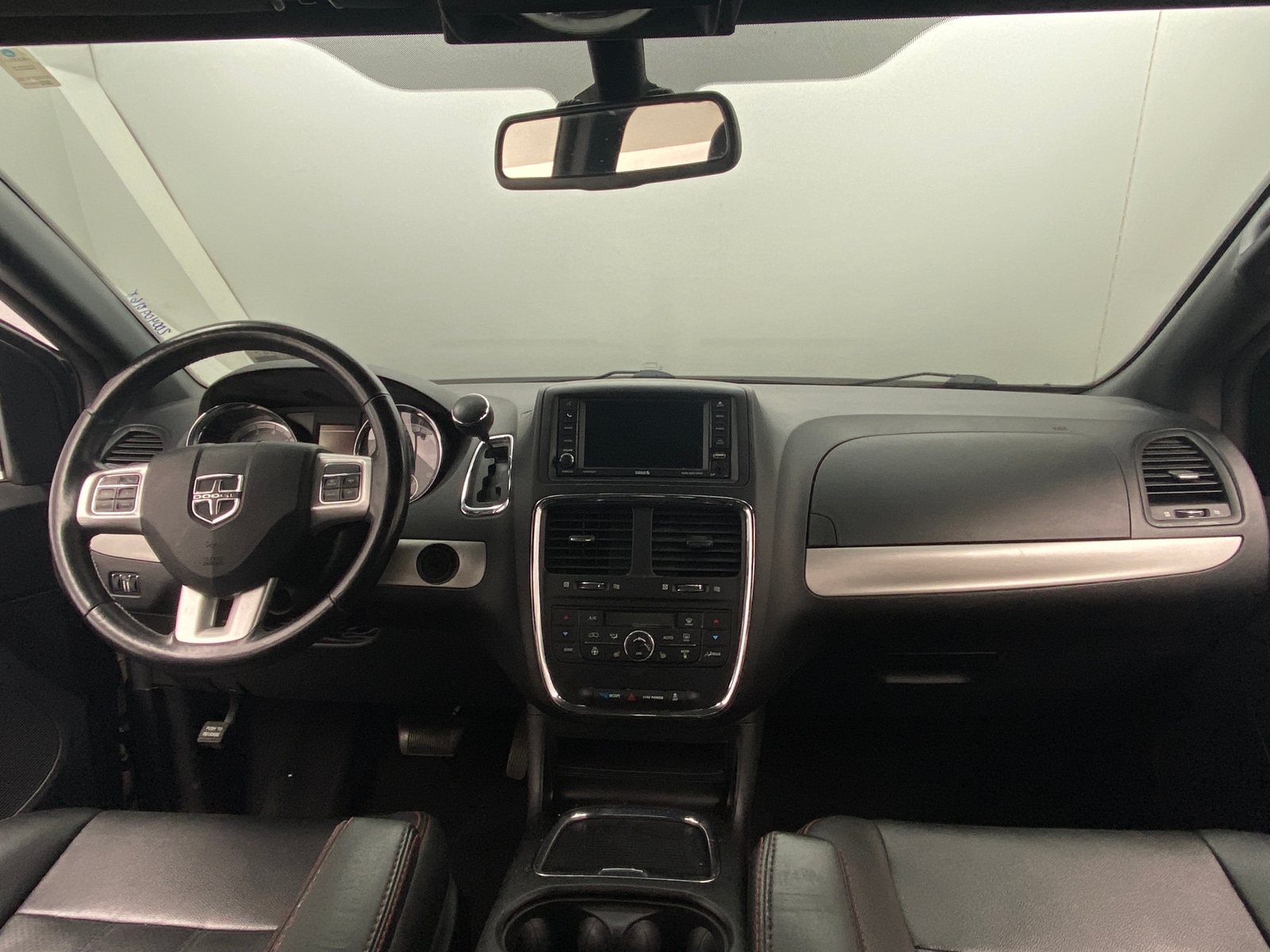 Thumbnail: 2019 Dodge Grand Caravan - 2