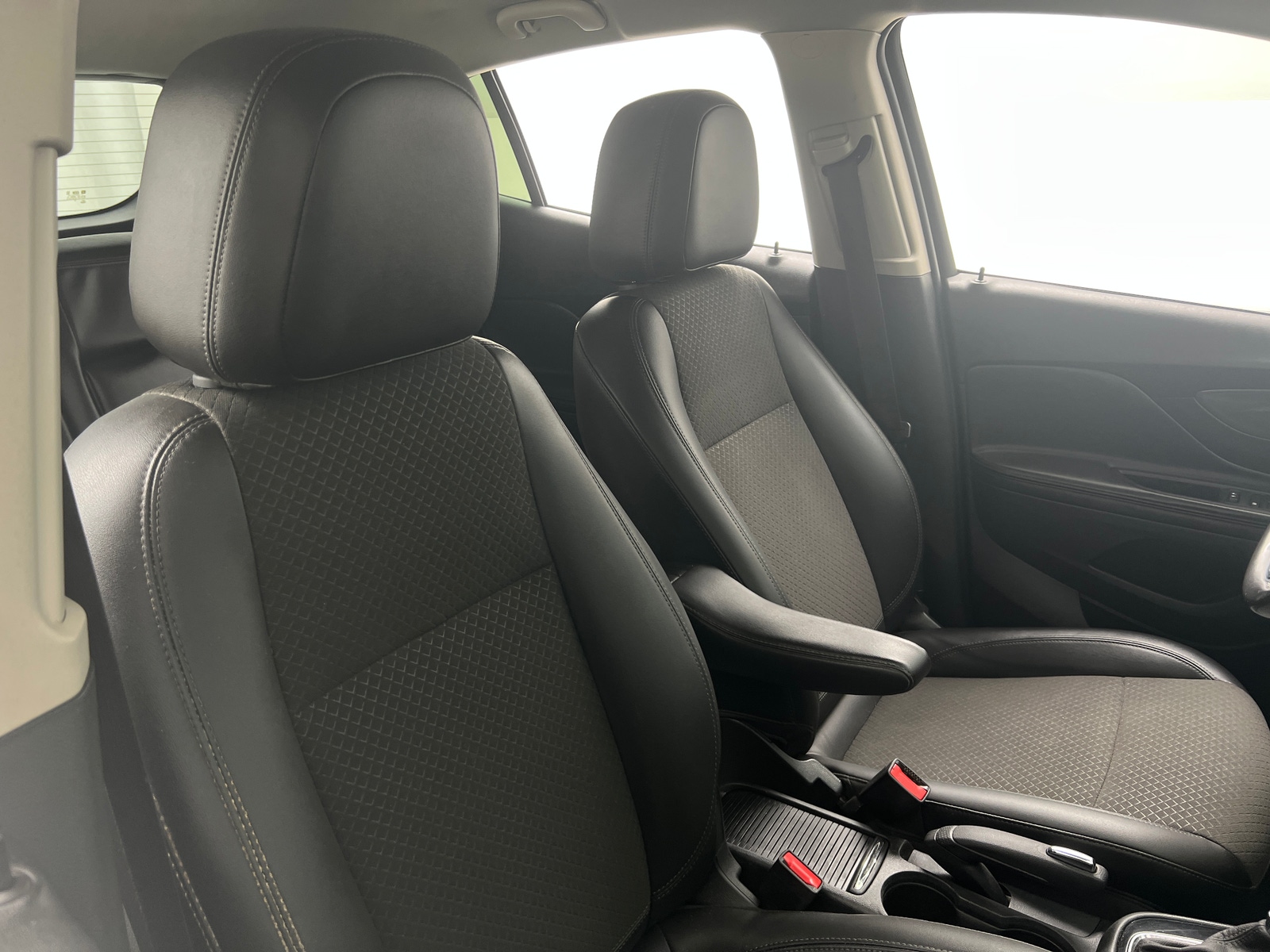 Thumbnail: 2019 Buick Encore - 2