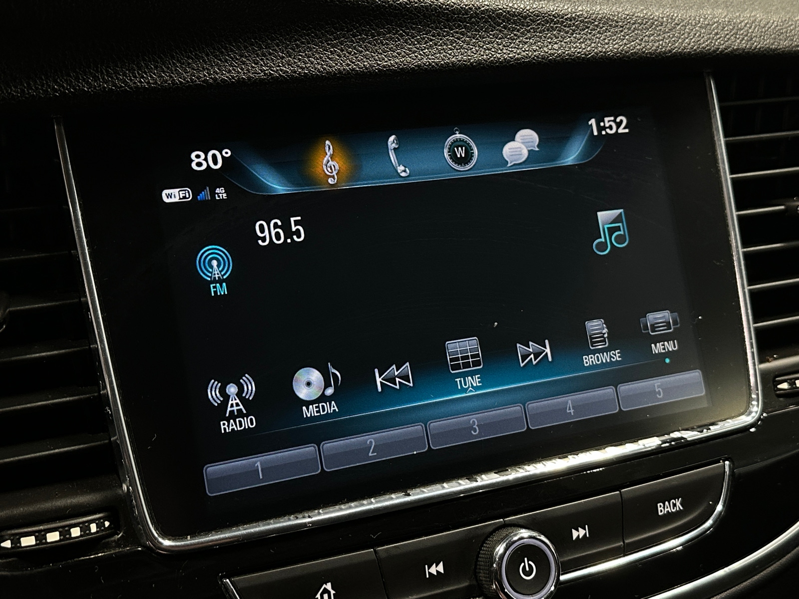 Thumbnail: 2019 Buick Encore - 4