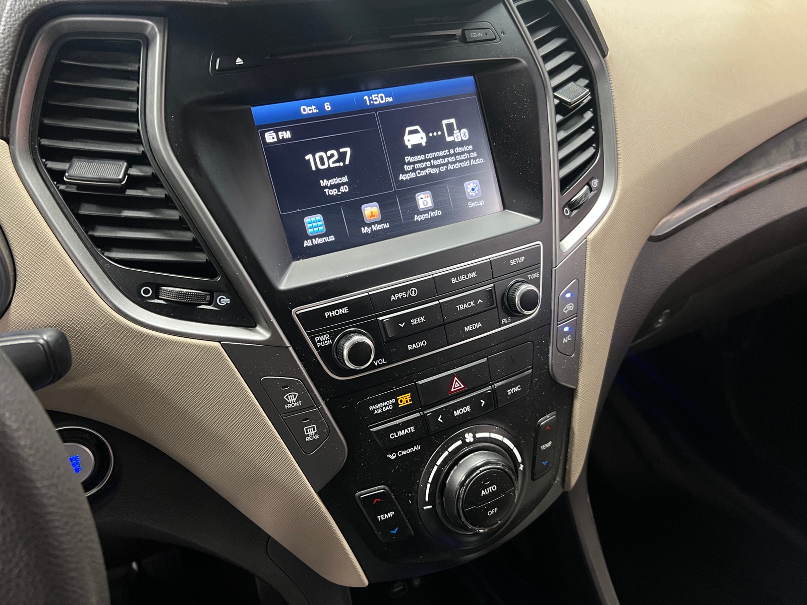 Thumbnail: 2018 Hyundai Santa Fe - 4