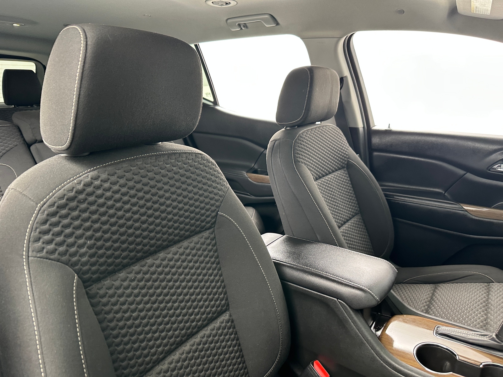 Thumbnail: 2017 GMC Acadia - 2