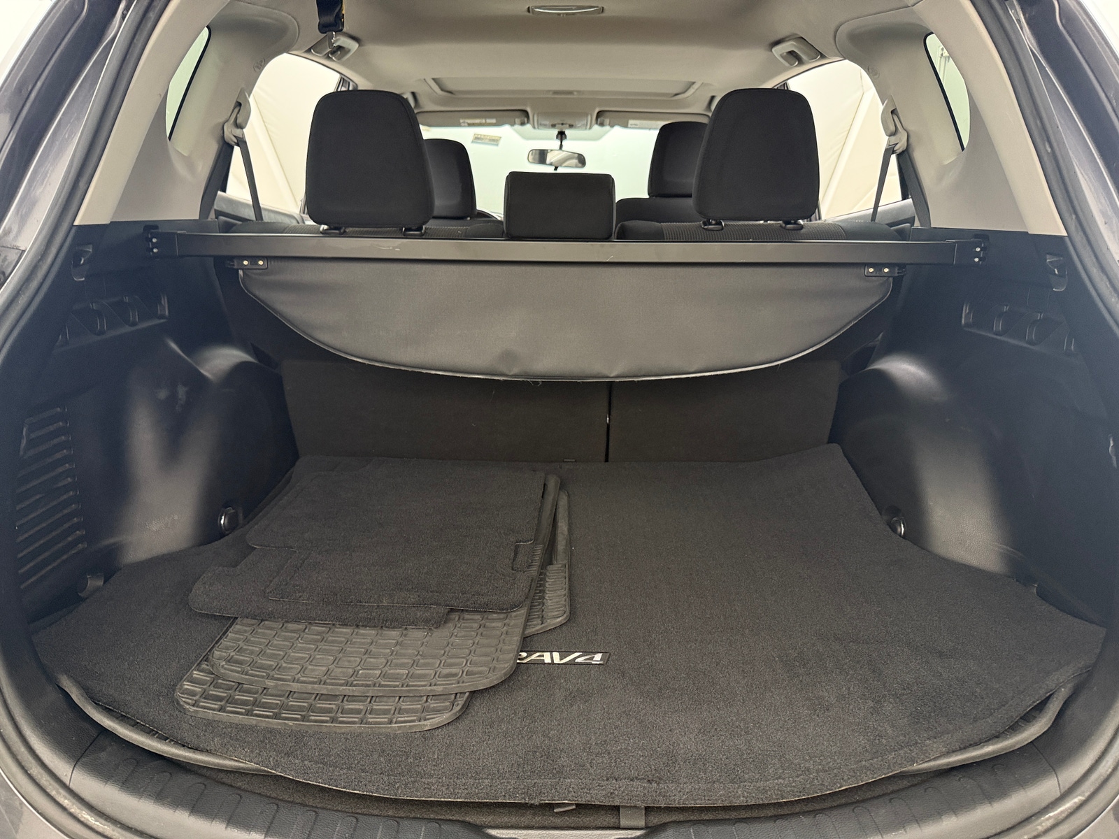 Thumbnail: 2016 Toyota RAV4 - 7