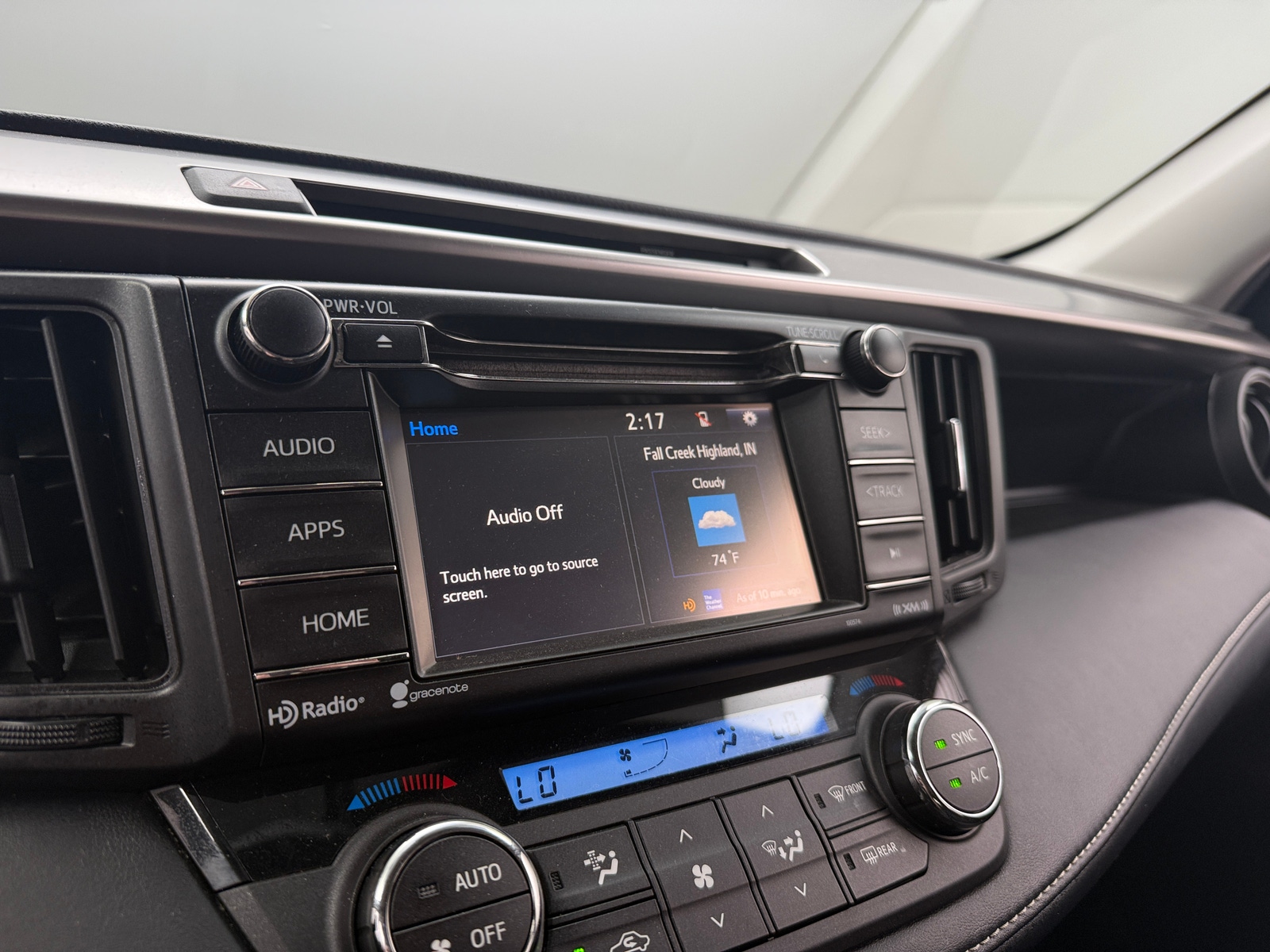 Thumbnail: 2016 Toyota RAV4 - 4