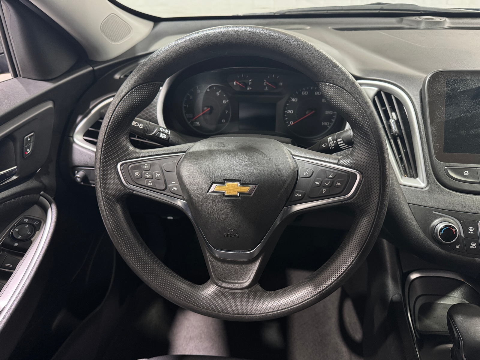 Thumbnail: 2024 Chevrolet Malibu - 5