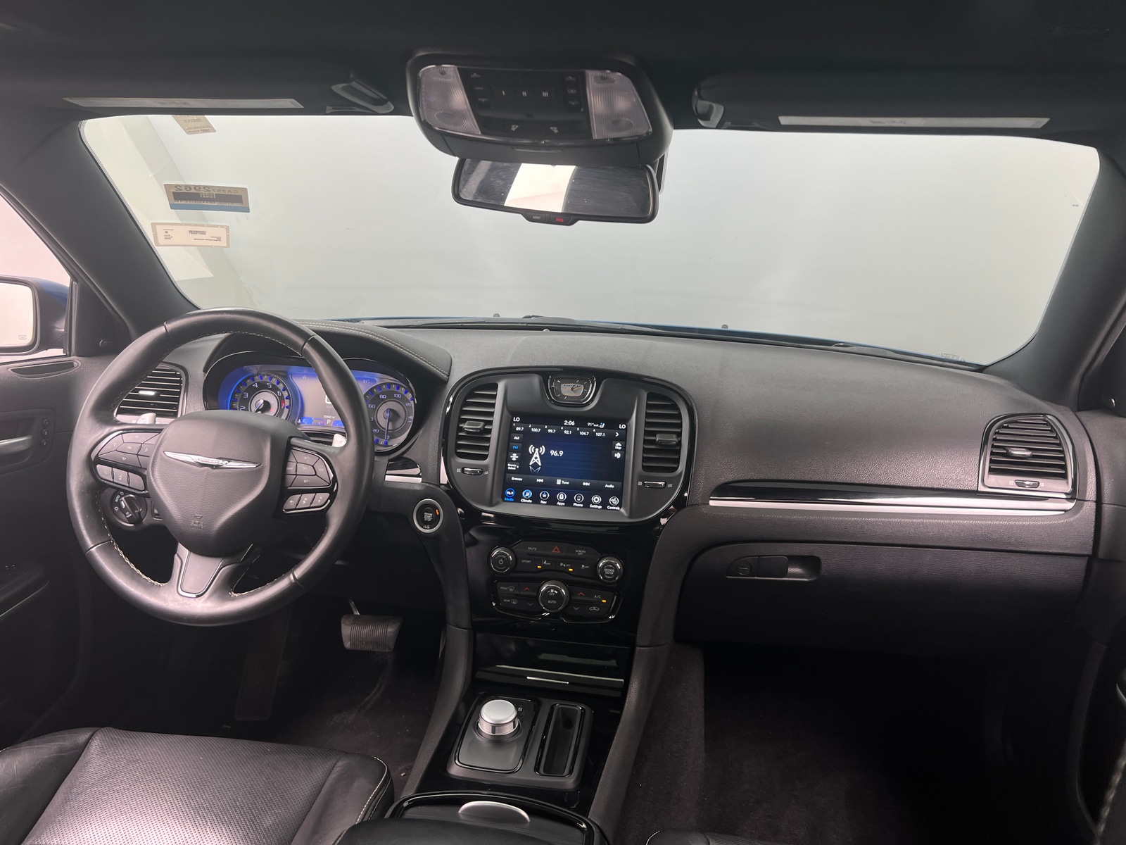 Thumbnail: 2020 Chrysler 300 - 2