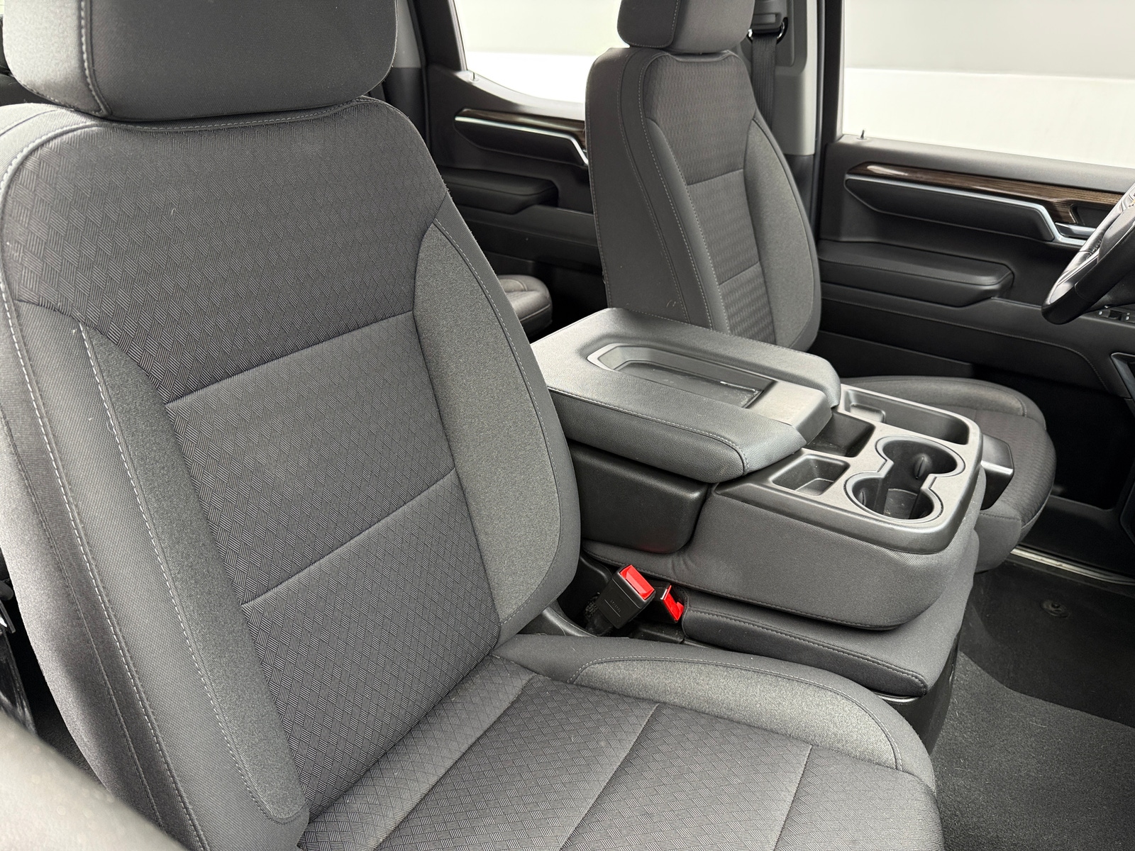 Thumbnail: 2022 Chevrolet Silverado 1500 - 2