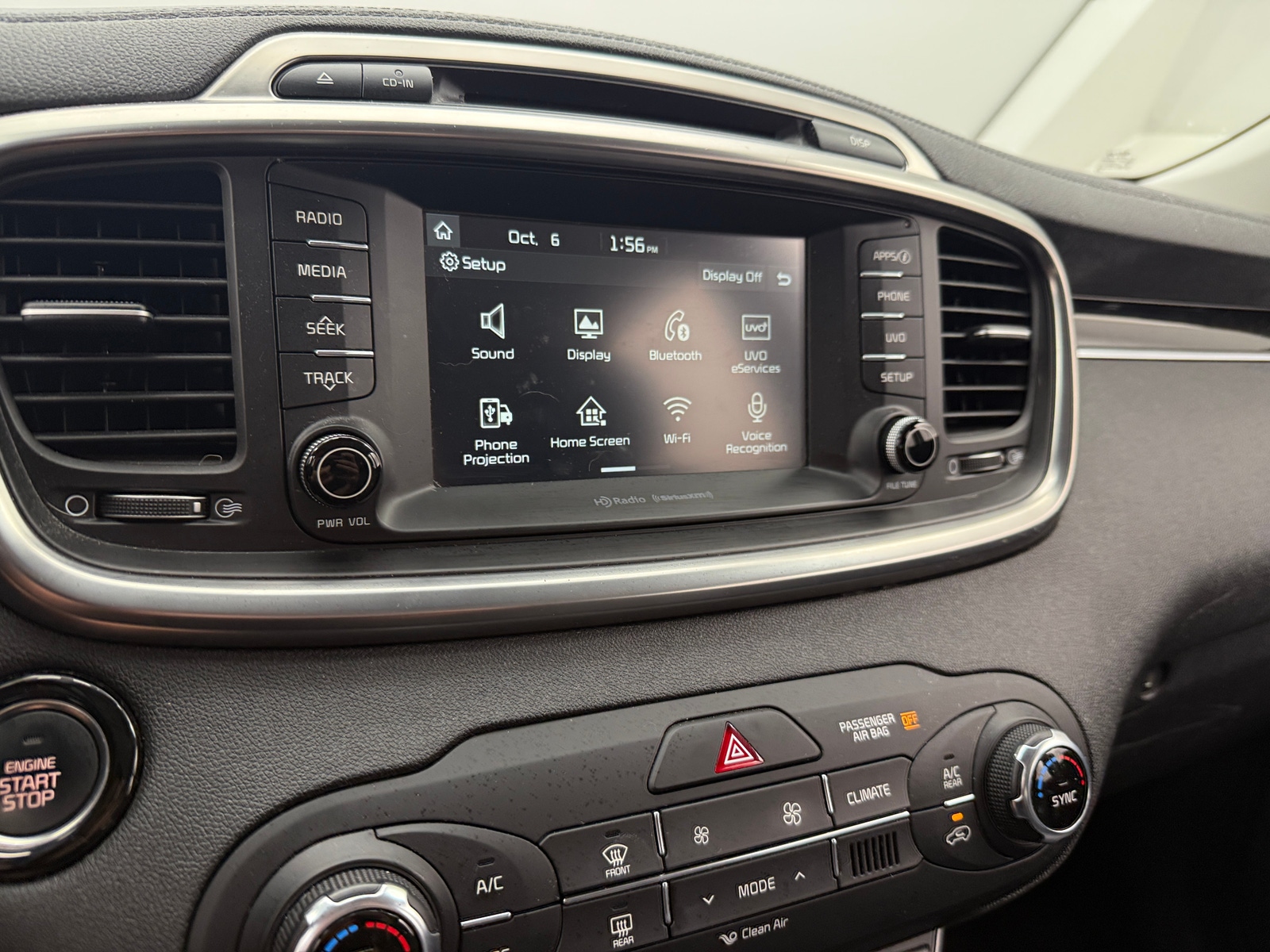 Thumbnail: 2018 Kia Sorento - 3