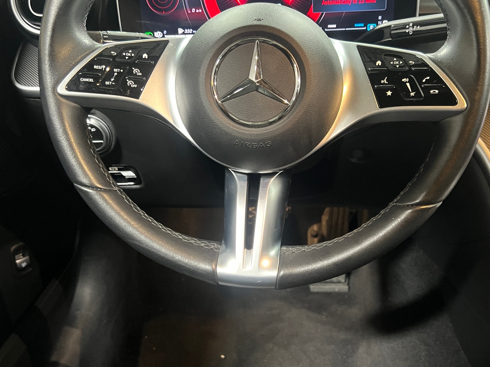 Thumbnail: 2024 Mercedes-Benz C-Class - 4